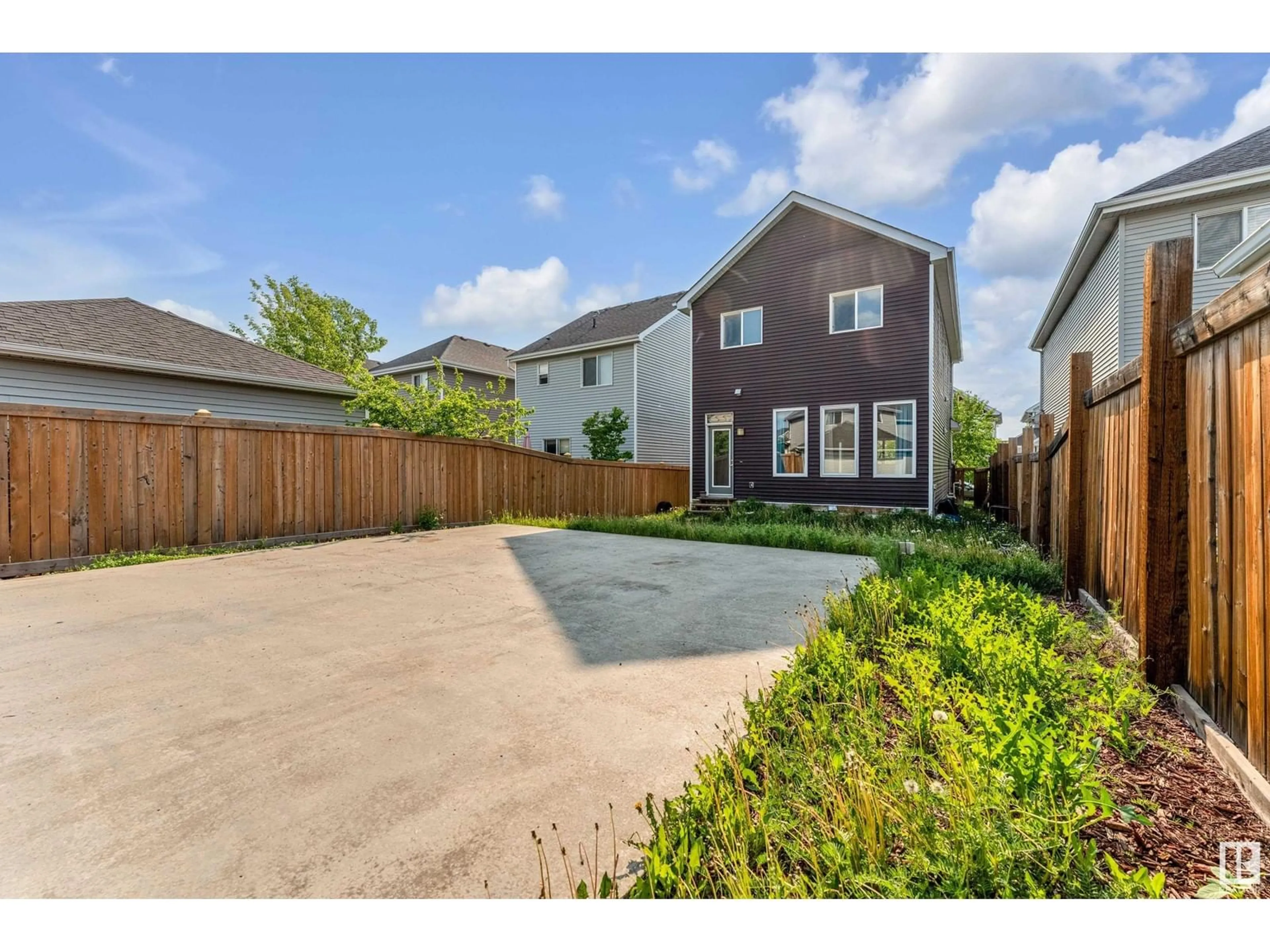A pic from outside/outdoor area/front of a property/back of a property/a pic from drone, street for 2227 74 ST, Edmonton Alberta T6X0V6