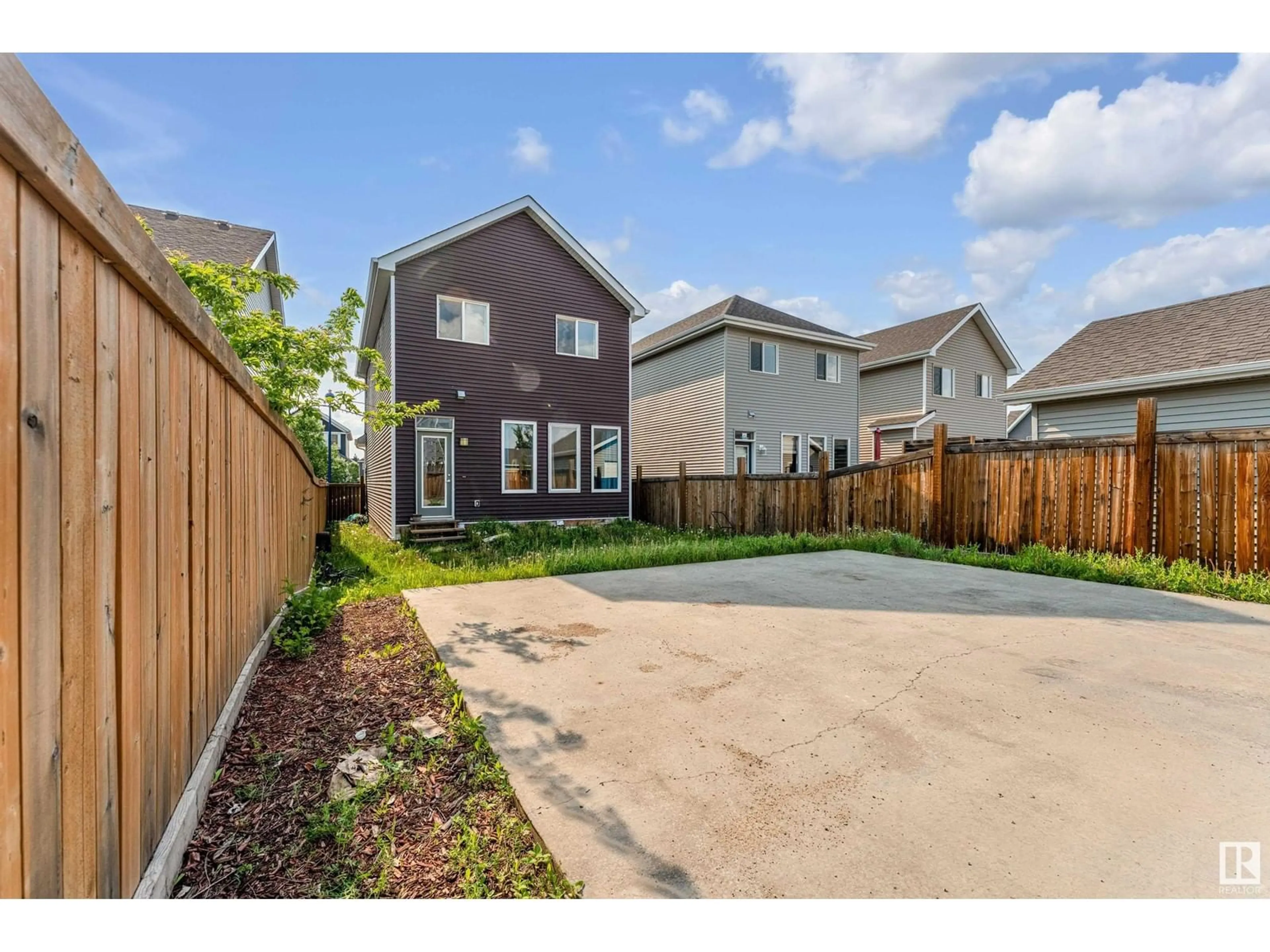 A pic from outside/outdoor area/front of a property/back of a property/a pic from drone, street for 2227 74 ST, Edmonton Alberta T6X0V6