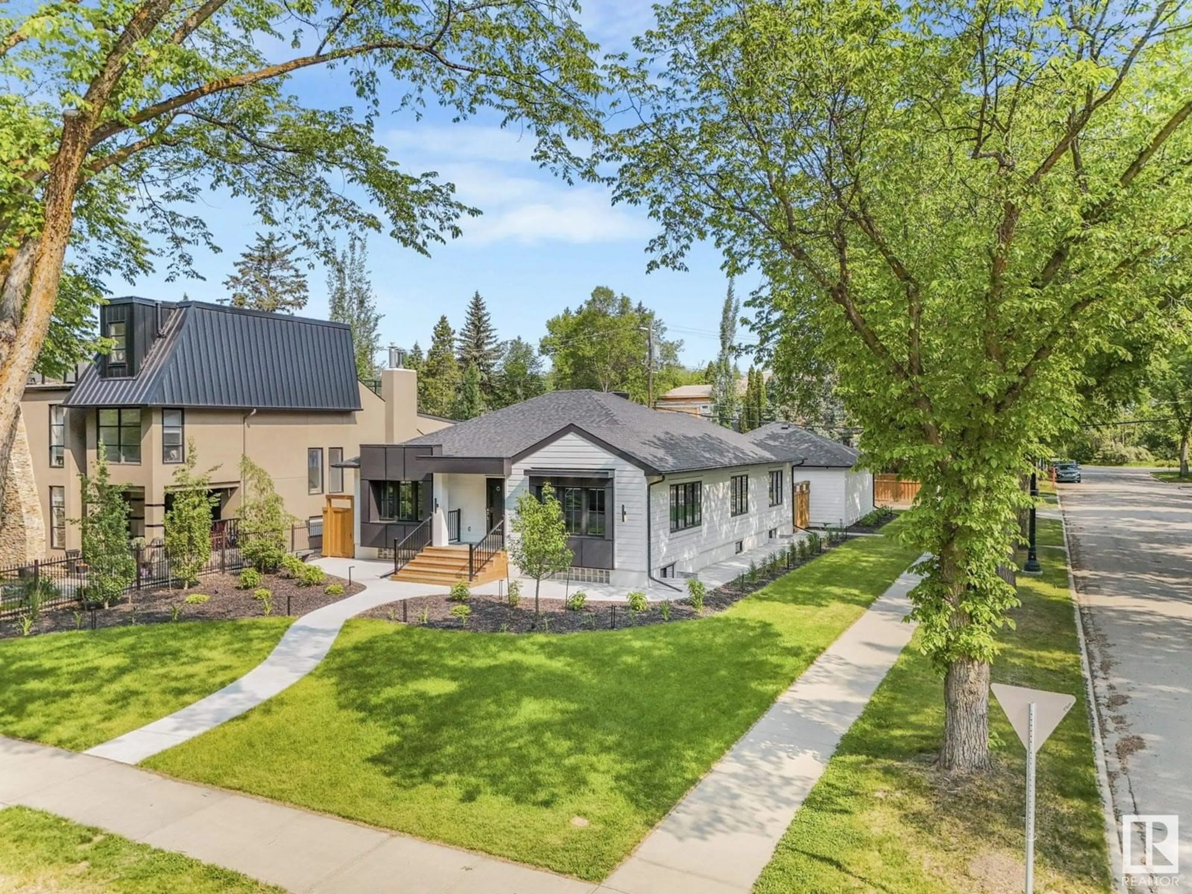 A pic from outside/outdoor area/front of a property/back of a property/a pic from drone, street for 13002 GLENORA CR, Edmonton Alberta T5N0R7