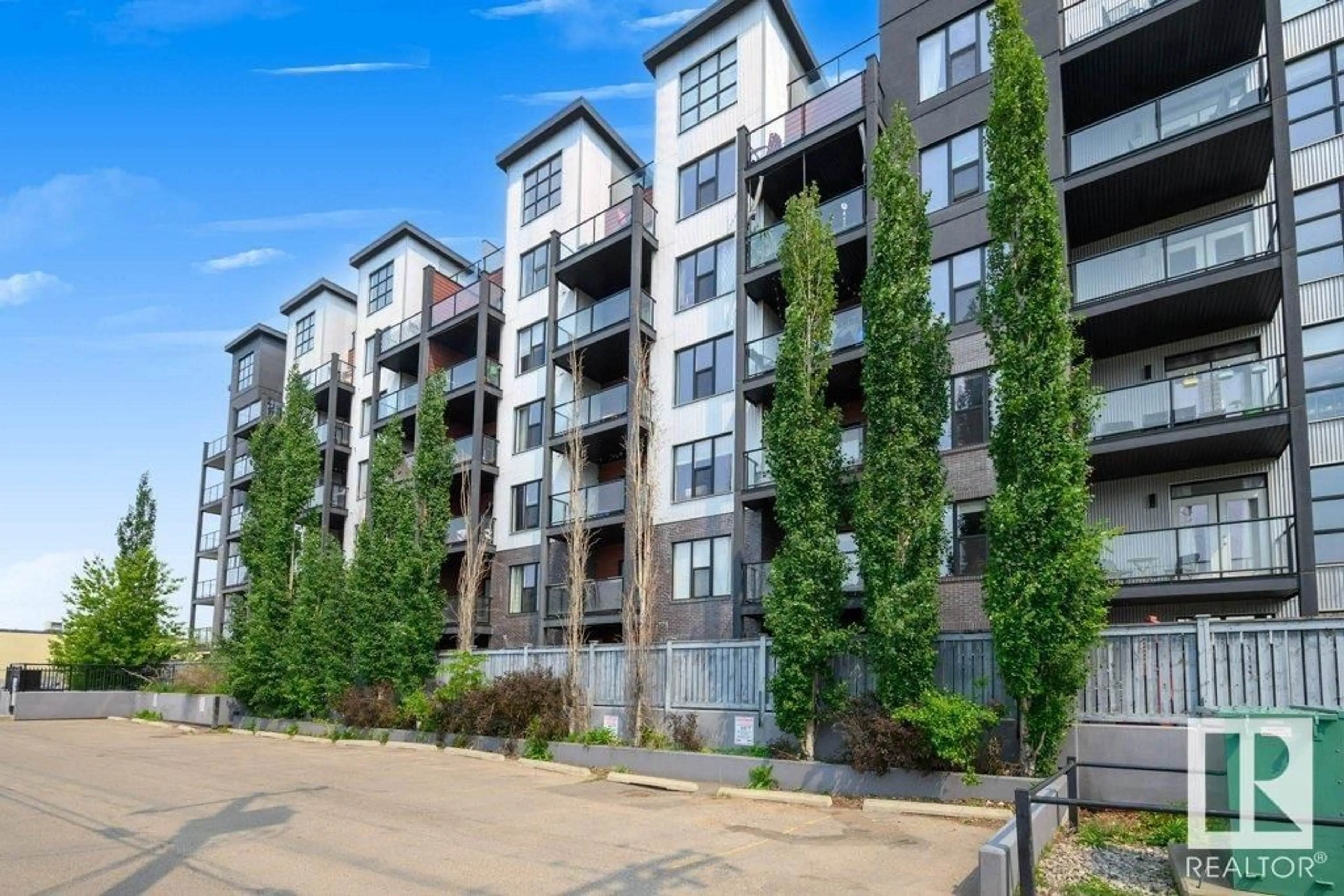 A pic from outside/outdoor area/front of a property/back of a property/a pic from drone, unknown for 412 10518 113 ST NW, Edmonton Alberta T5H0C6