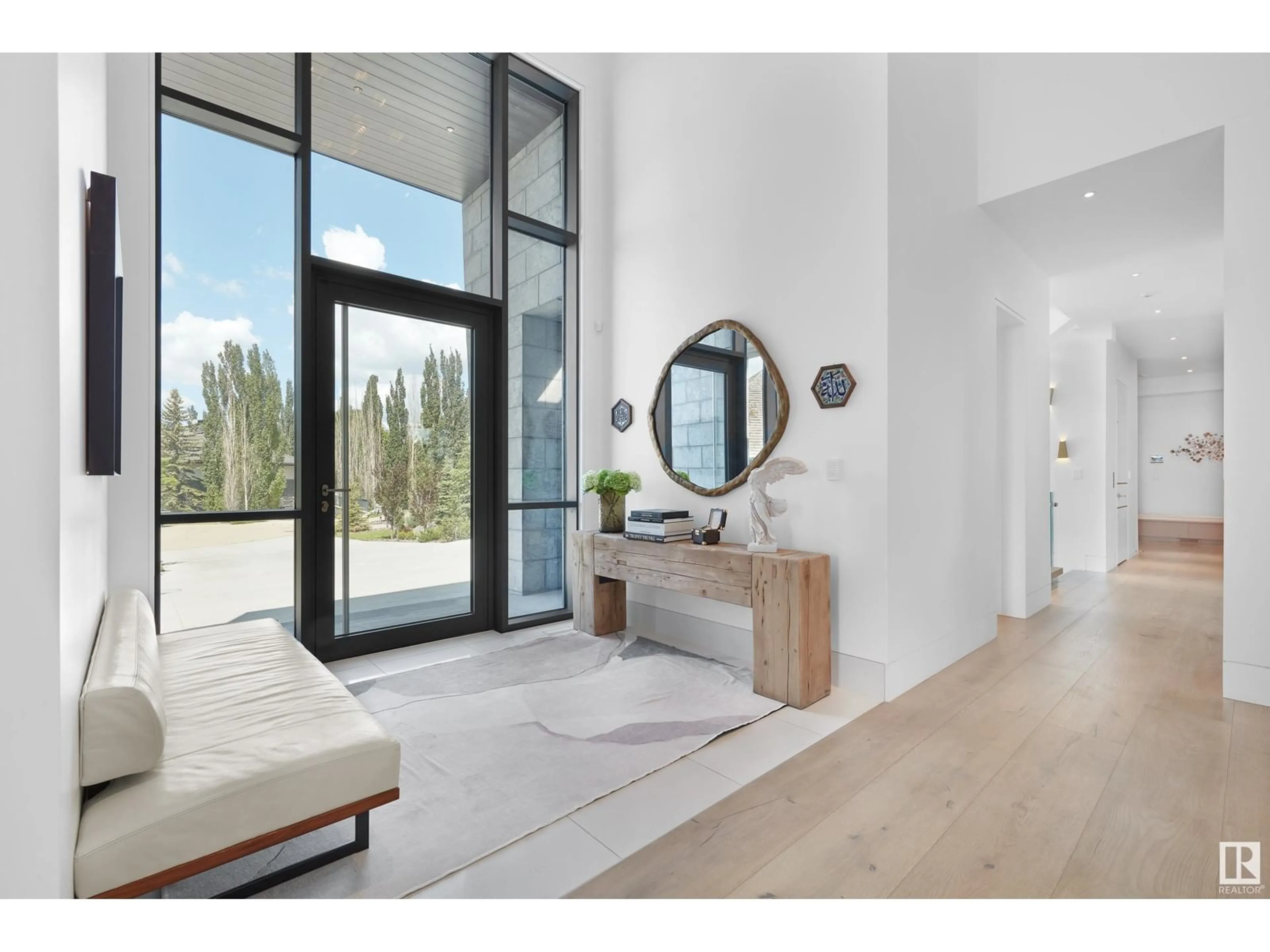Indoor entryway for 46 KINGSFORD CR, St. Albert Alberta T8N7J2