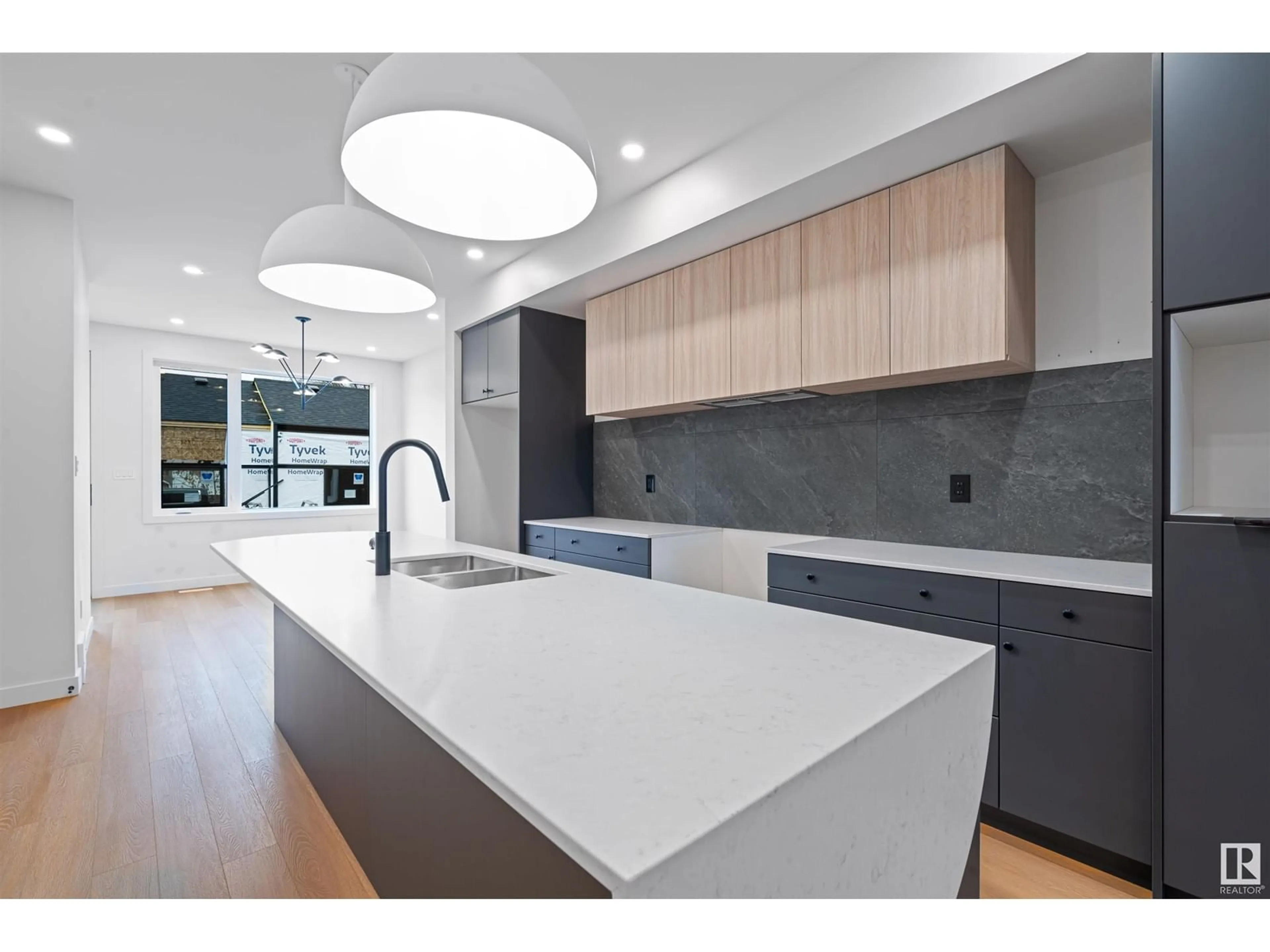 Contemporary kitchen, unknown for NW - 10242 80 ST, Edmonton Alberta T6A3J2