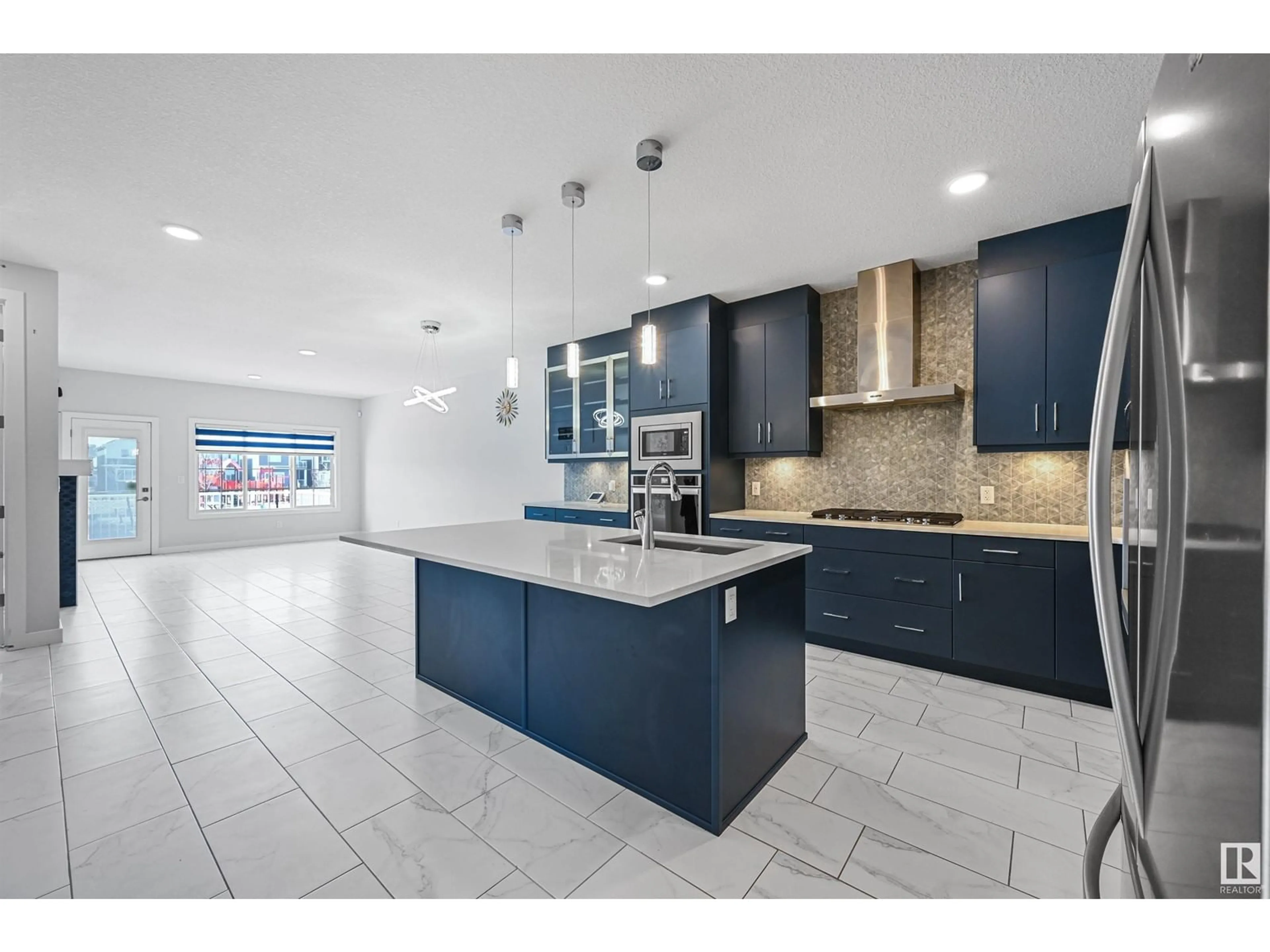Open concept kitchen, ceramic/tile floor for SW - 3116 167 ST, Edmonton Alberta T6W4R2
