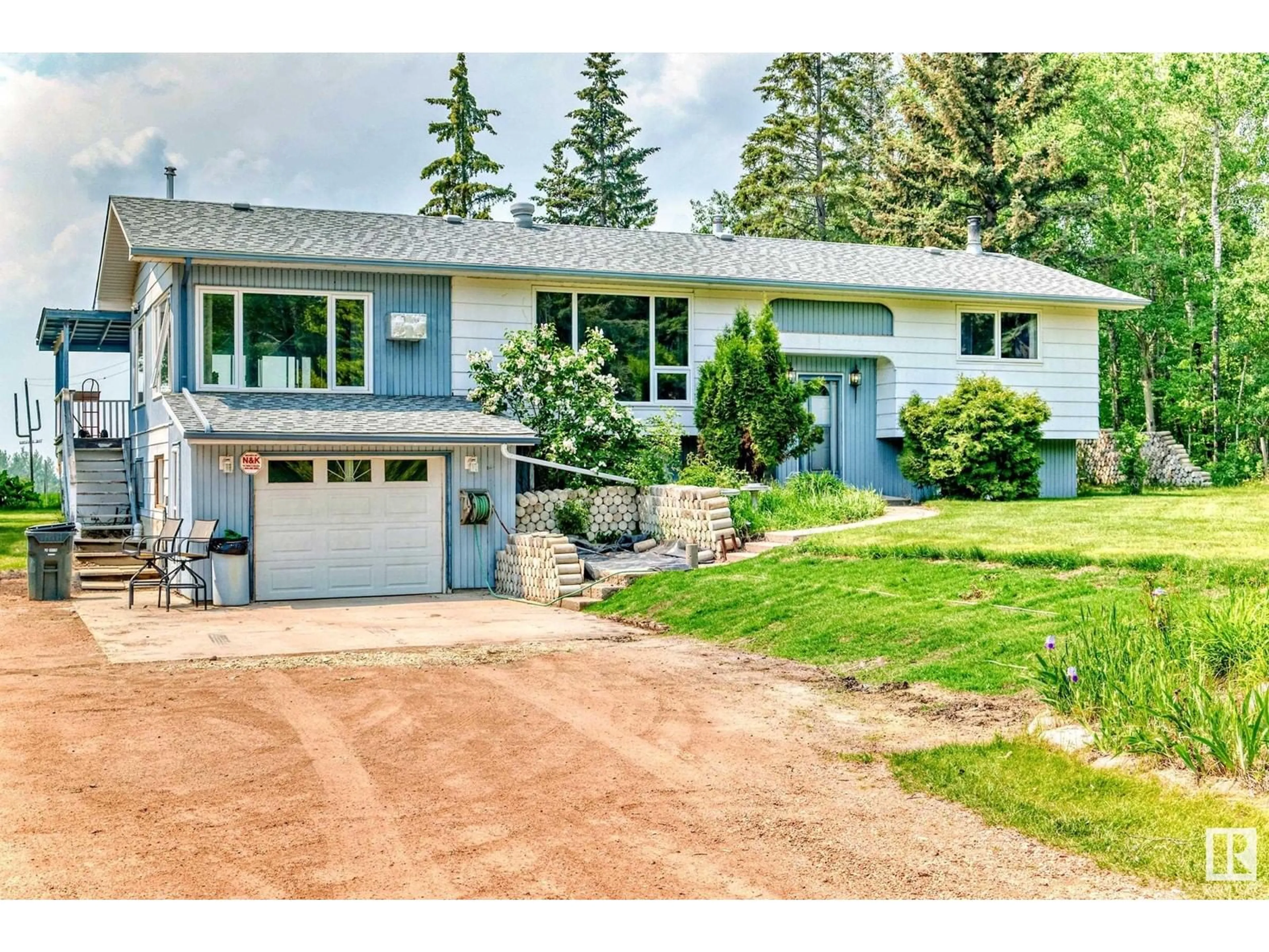Unknown for 4701 22 ST, Rural Wetaskiwin County Alberta T0C2C0