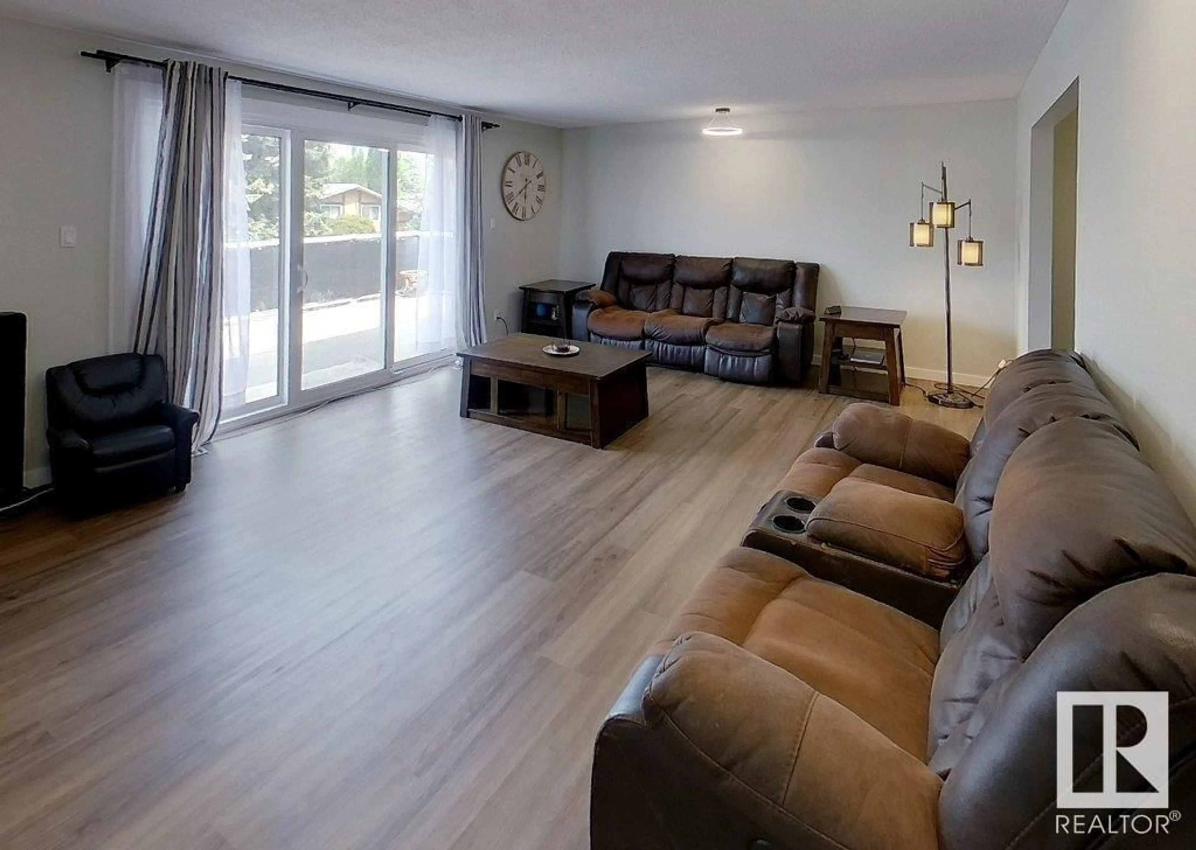 Living room with furniture, wood/laminate floor for 37 MANCHESTER DR, Sherwood Park Alberta T8A0T3