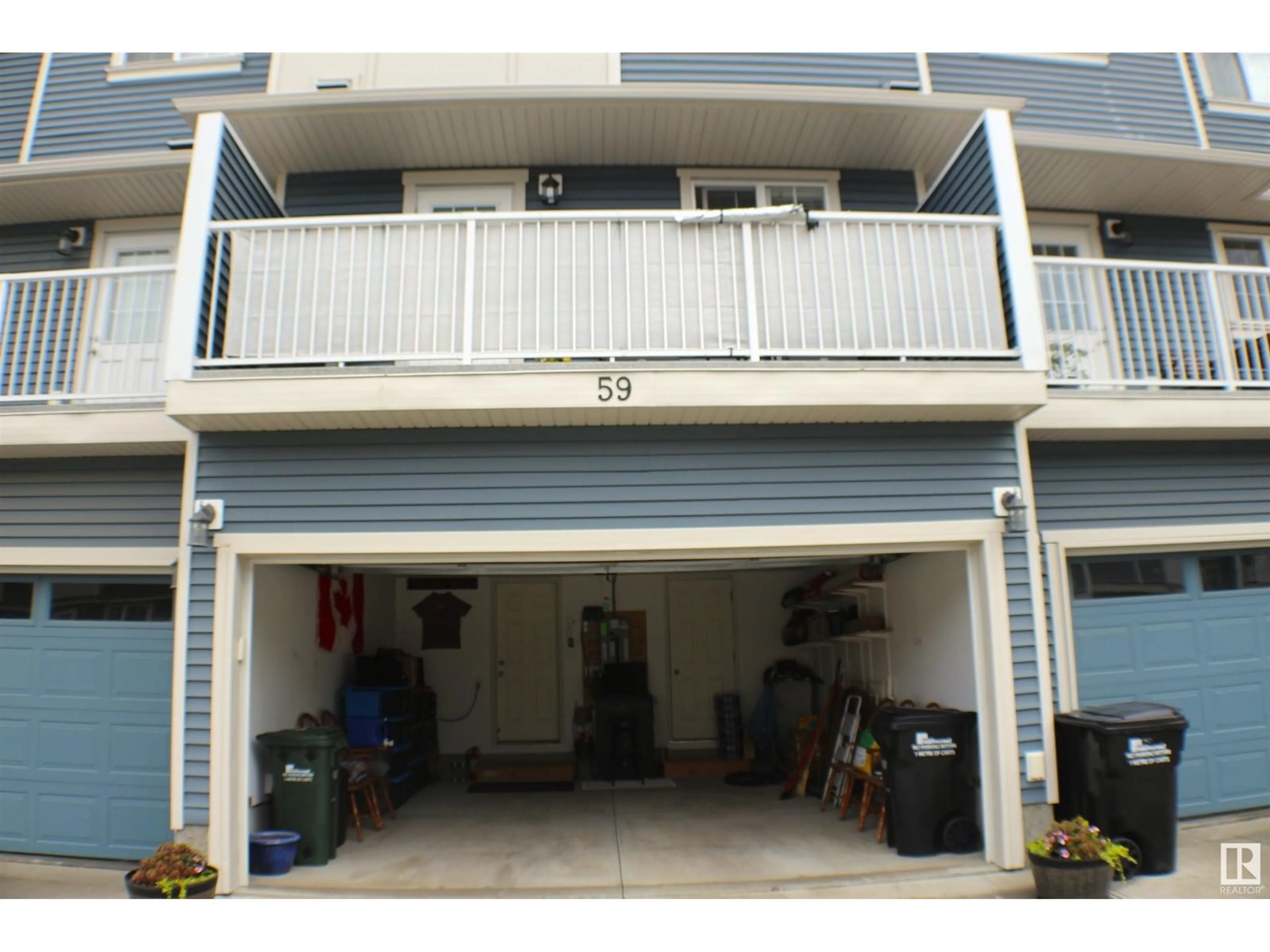 Indoor garage for 59 AUGUSTINE CR, Sherwood Park Alberta T8H0Z8