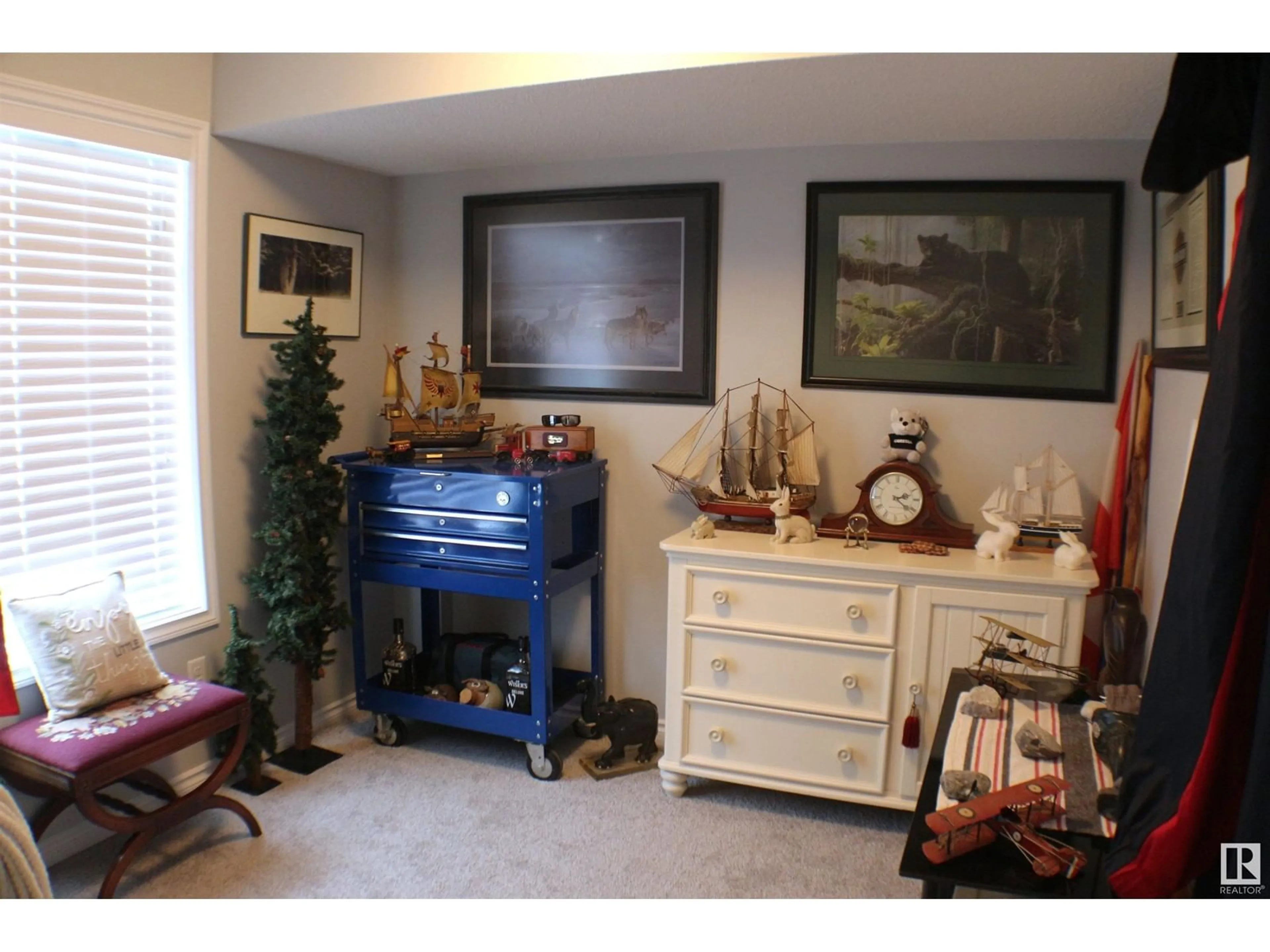A pic of a room for 59 AUGUSTINE CR, Sherwood Park Alberta T8H0Z8