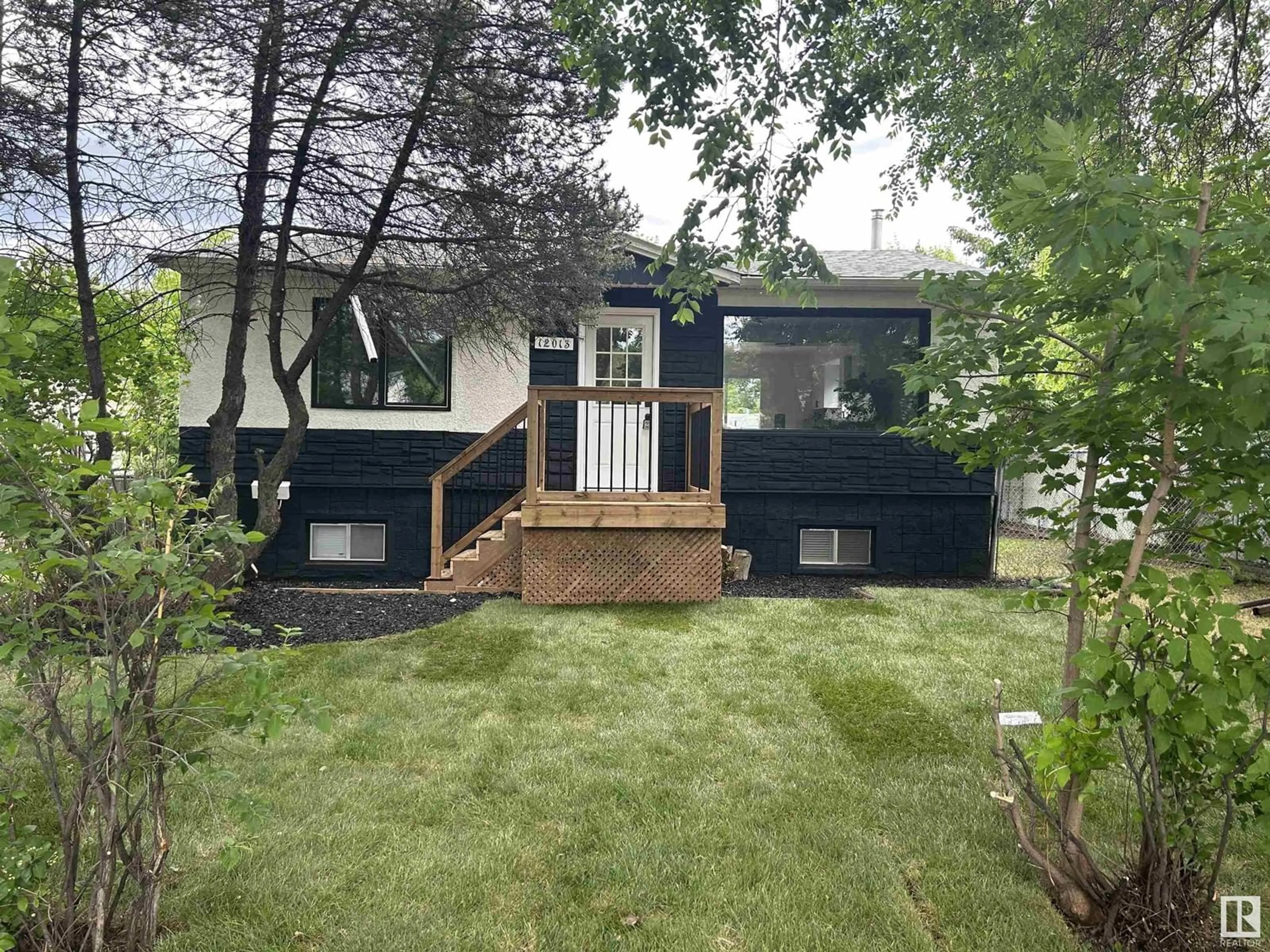 Unknown for NW - 12013 40 ST, Edmonton Alberta T5W2L2