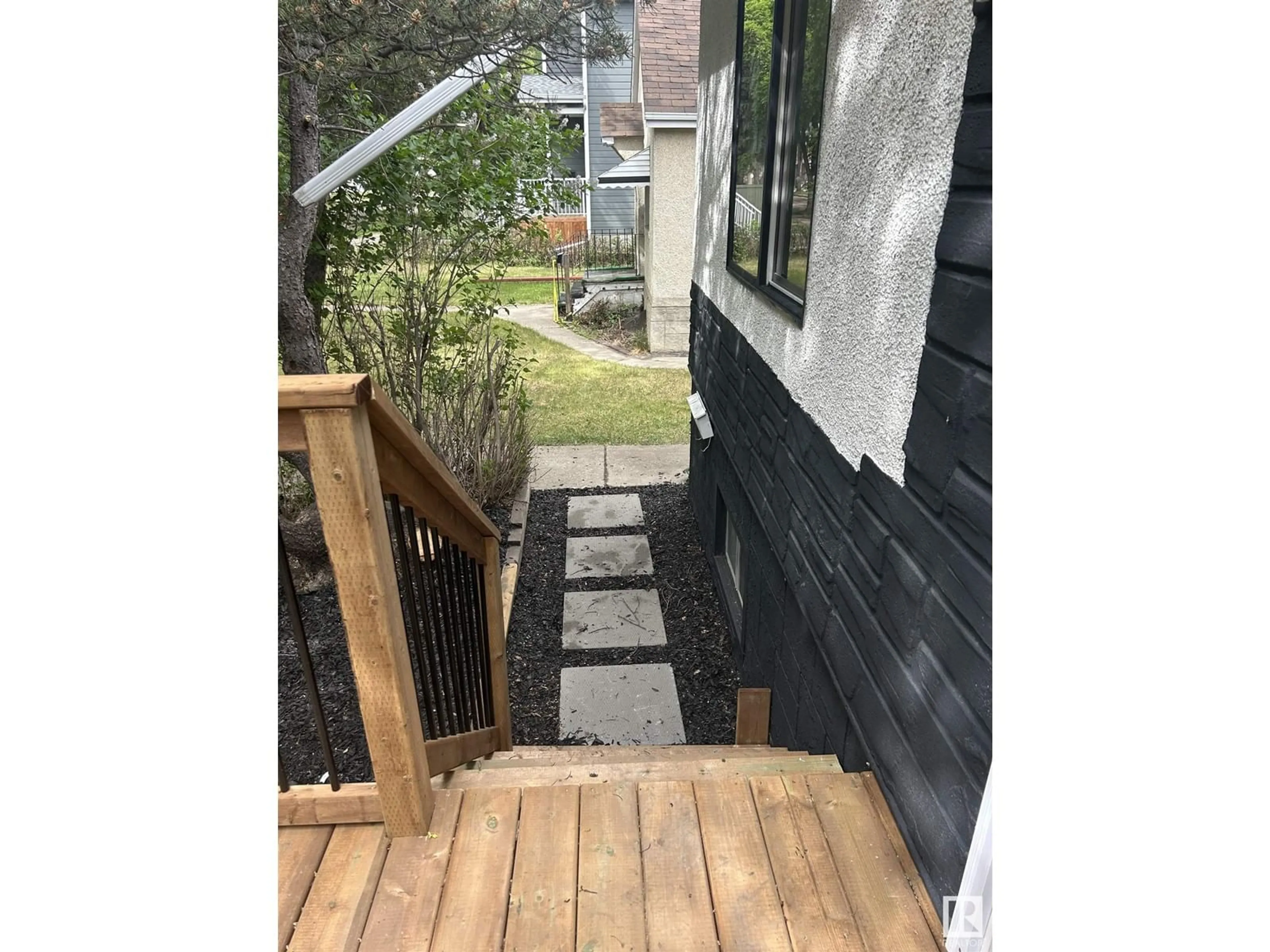 Patio, street for NW - 12013 40 ST, Edmonton Alberta T5W2L2