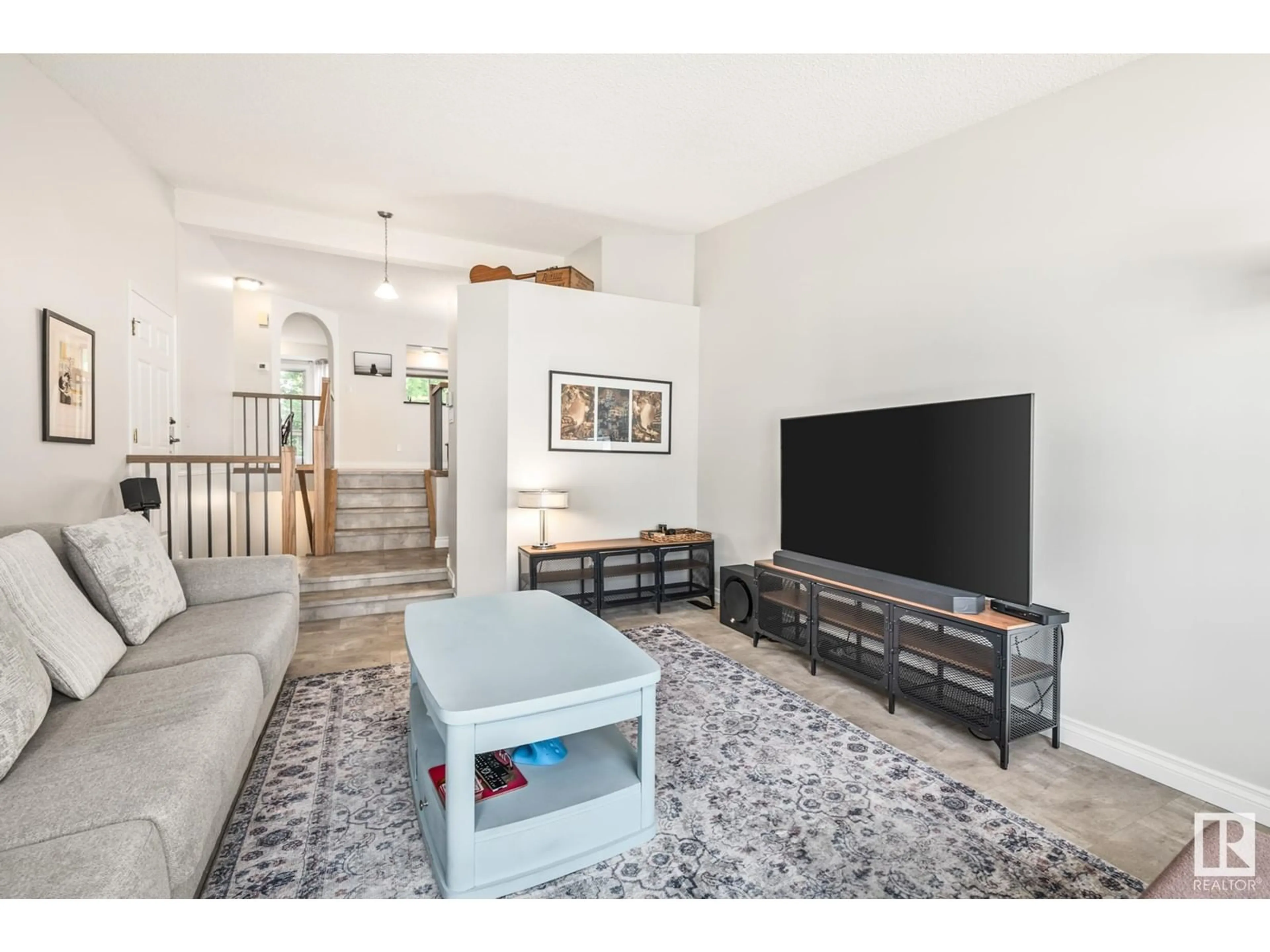 Living room with furniture, unknown for 35 - 24 GRANDIN RD, St. Albert Alberta T8N5W2