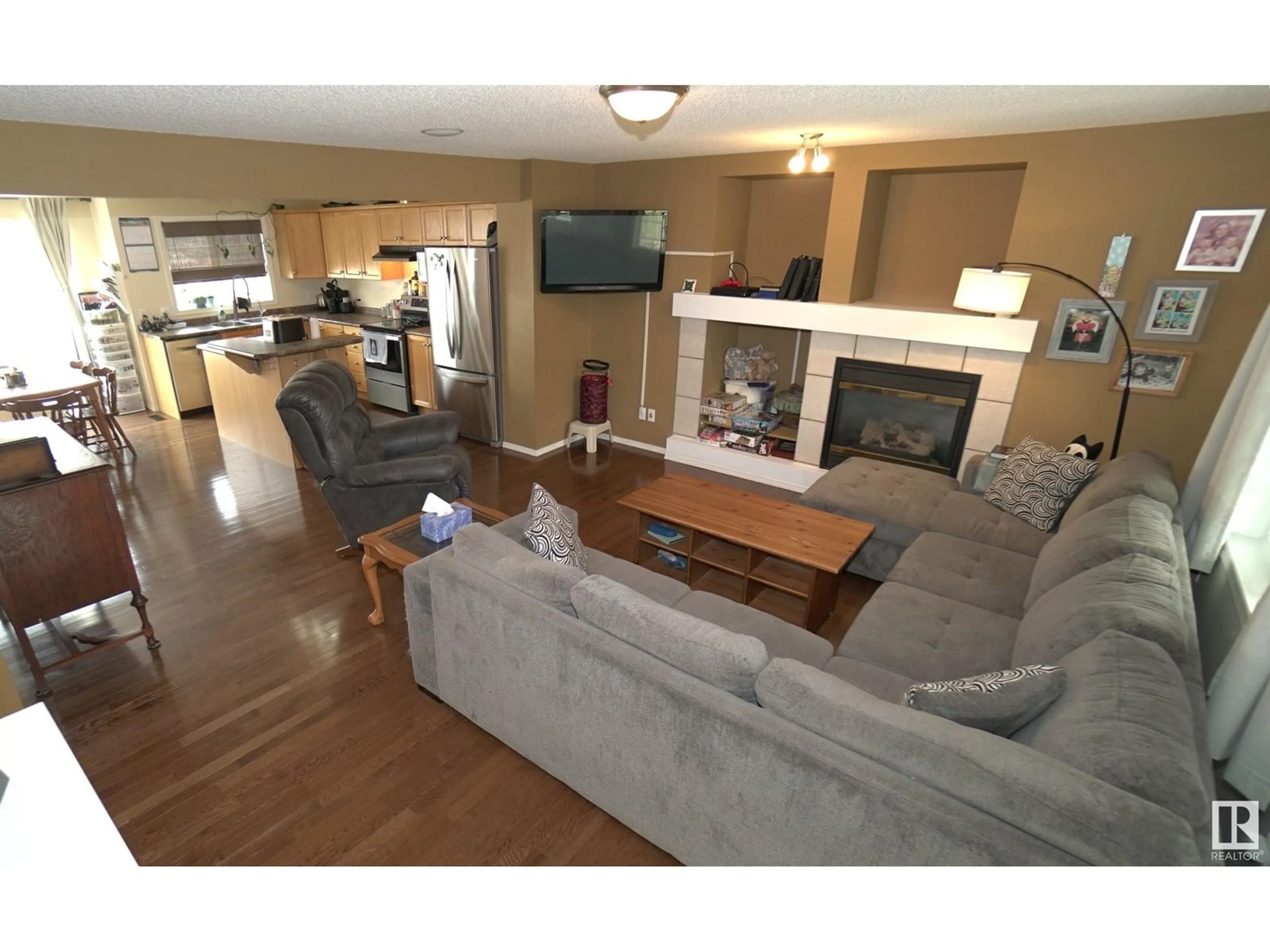 Living room with furniture, unknown for NW - 14934 139 ST, Edmonton Alberta T6V1T7