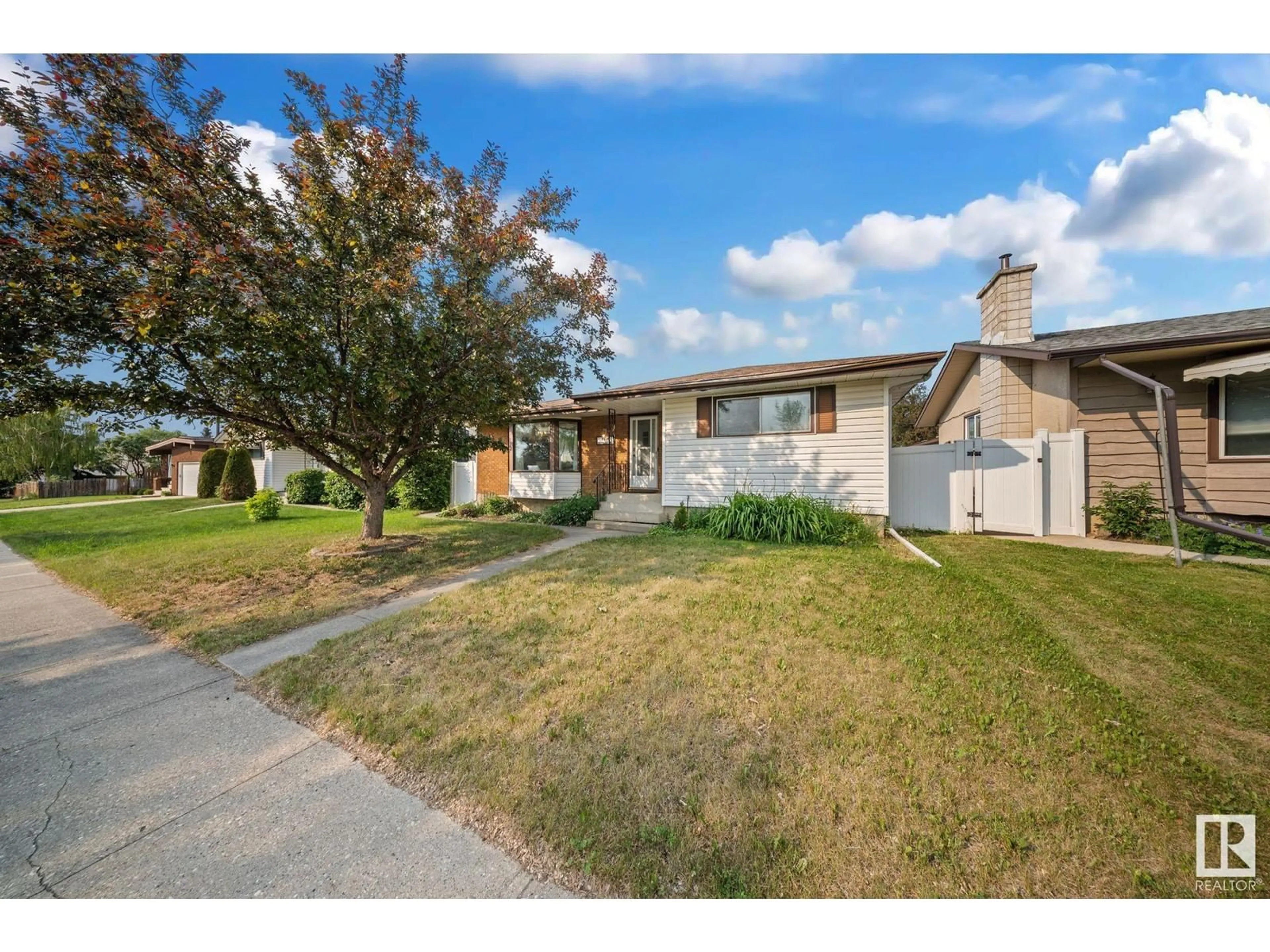 Home with vinyl exterior material, street for NW - 8616 CONNORS RD, Edmonton Alberta T6C4B4