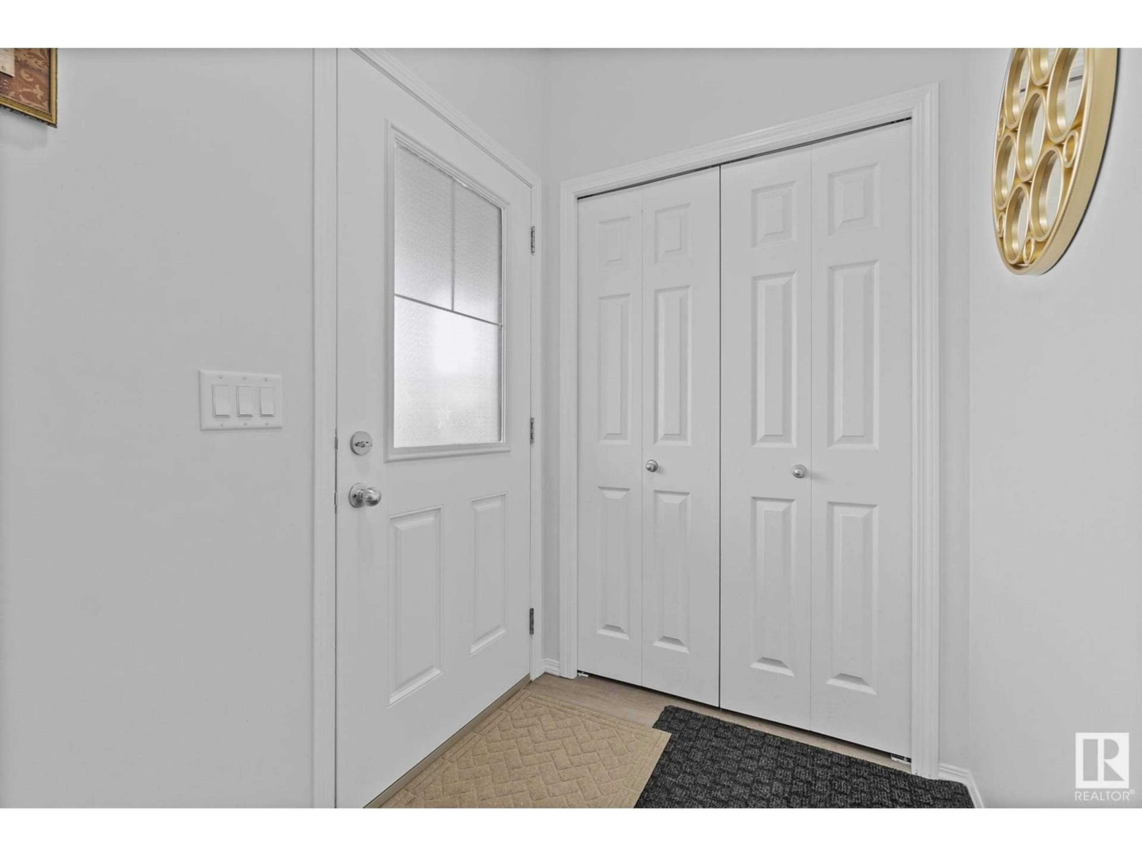 Indoor entryway for NW - 4680 175 AVE, Edmonton Alberta T5Y3Z8