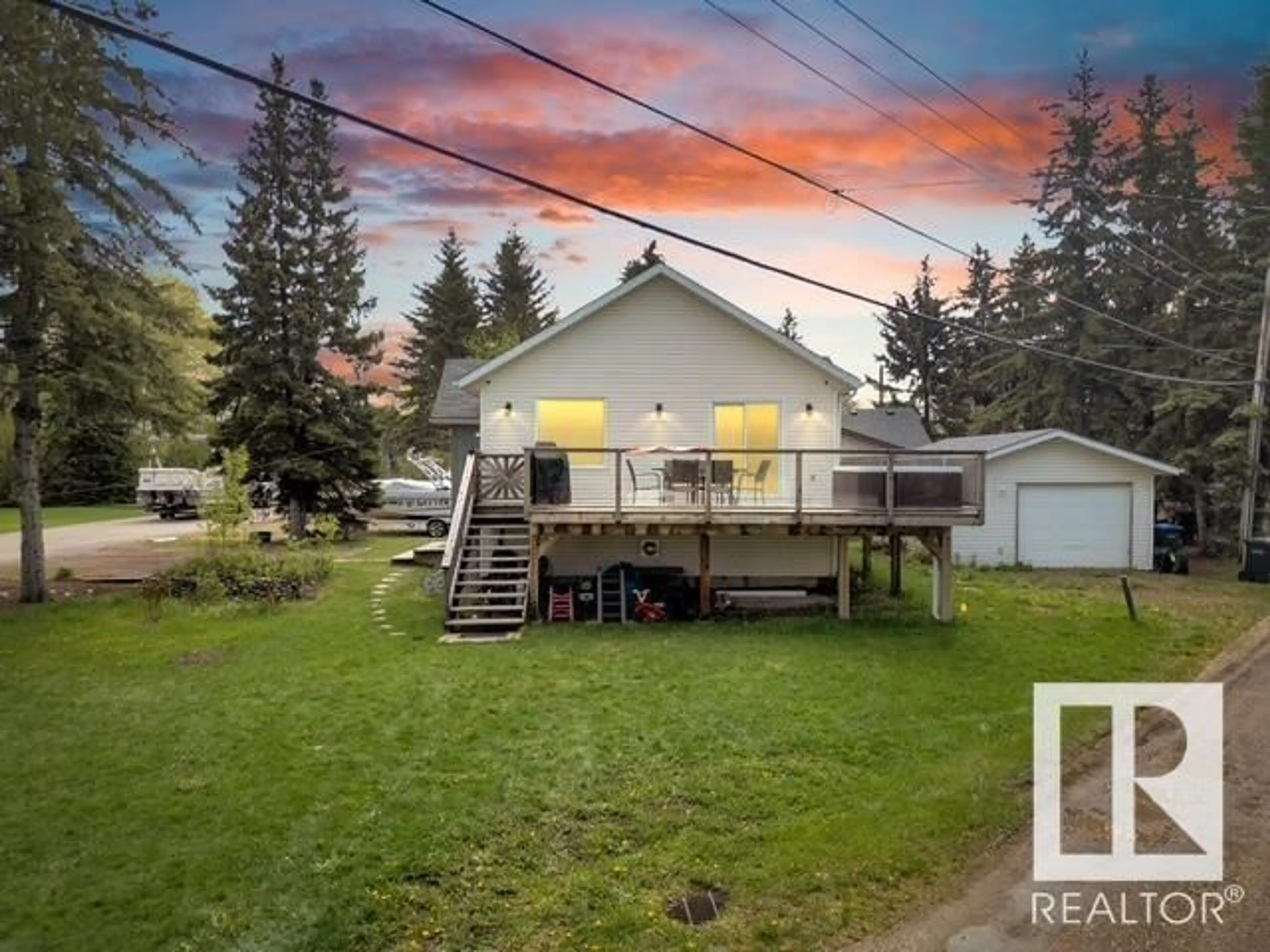 A pic from outside/outdoor area/front of a property/back of a property/a pic from drone, unknown for 5024 39 ST, Sylvan Lake Alberta T4S1B8