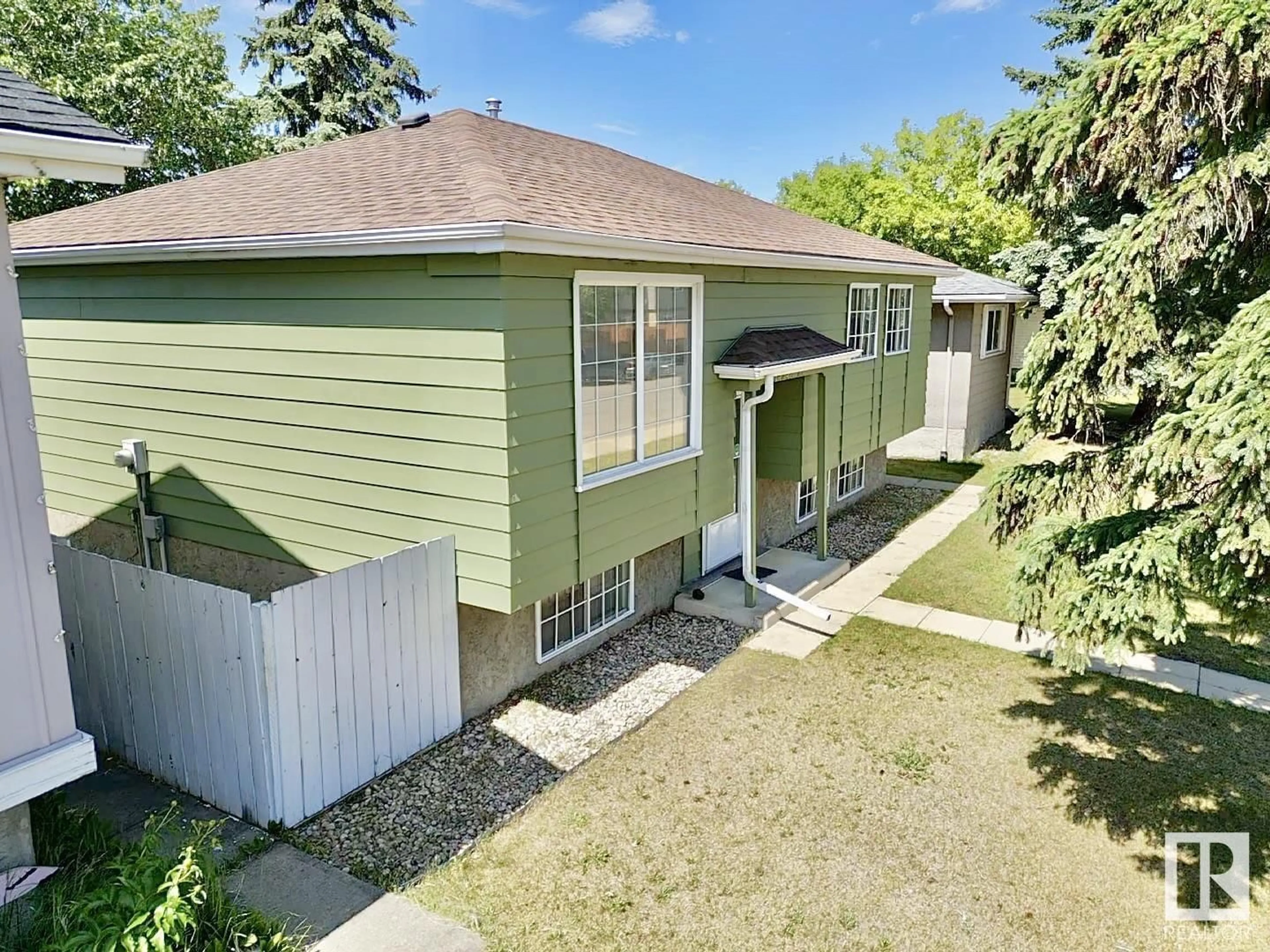 A pic from outside/outdoor area/front of a property/back of a property/a pic from drone, street for 14240 23 ST, Edmonton Alberta T5Y1E8
