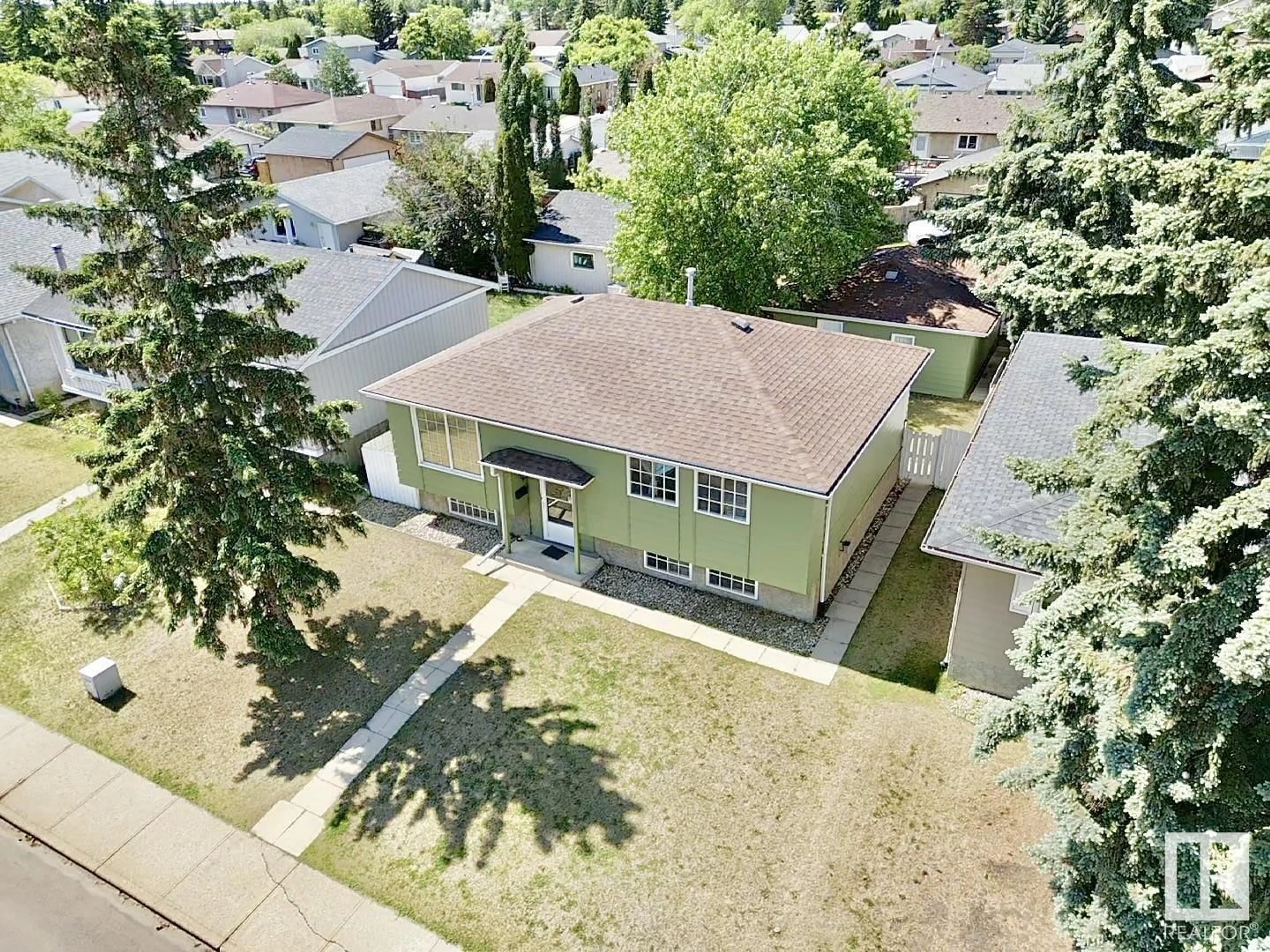 A pic from outside/outdoor area/front of a property/back of a property/a pic from drone, street for 14240 23 ST, Edmonton Alberta T5Y1E8