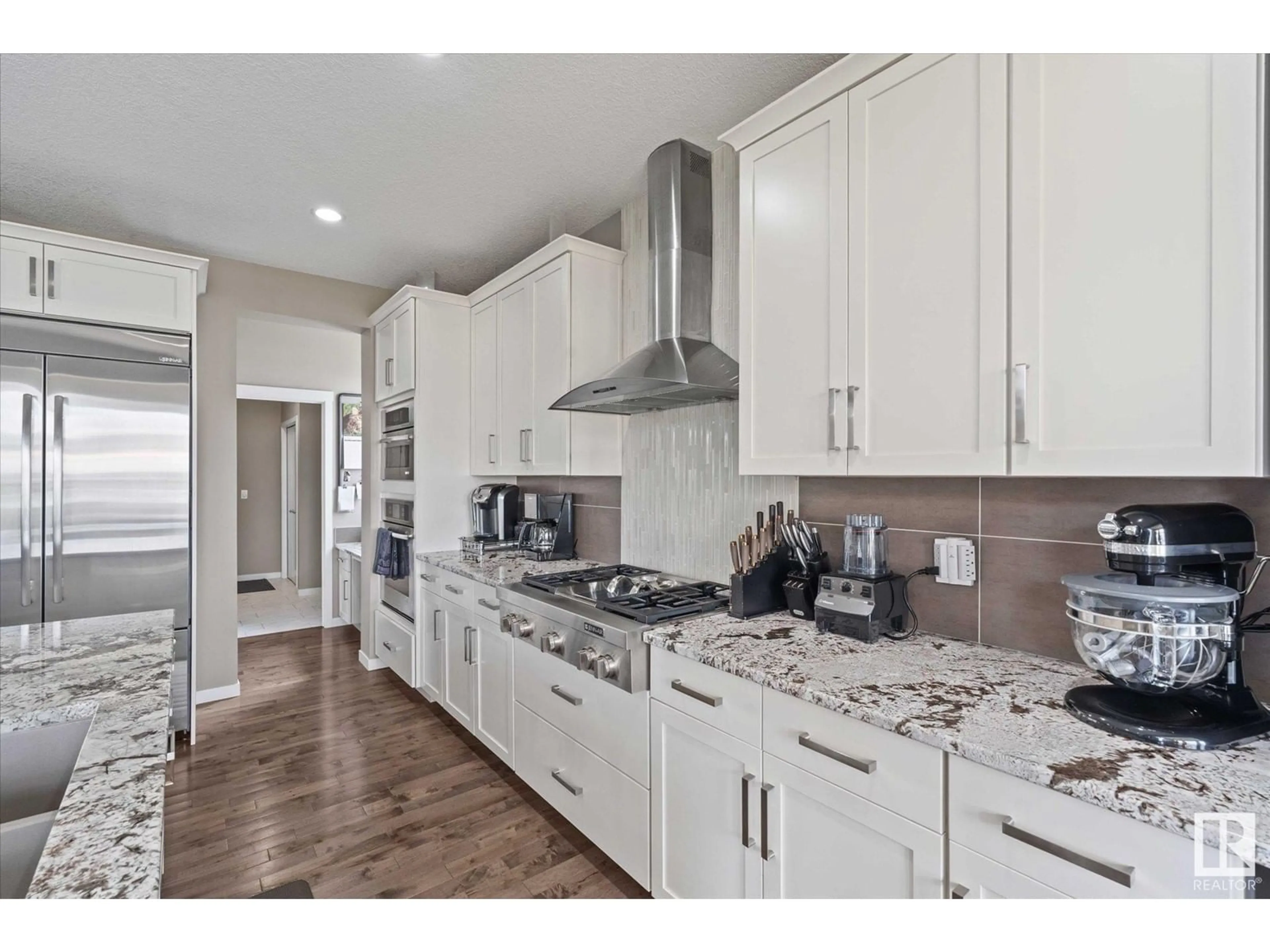 Open concept kitchen, ceramic/tile floor for N NW - 917 GOSHAWK POINT, Edmonton Alberta T5S0H6