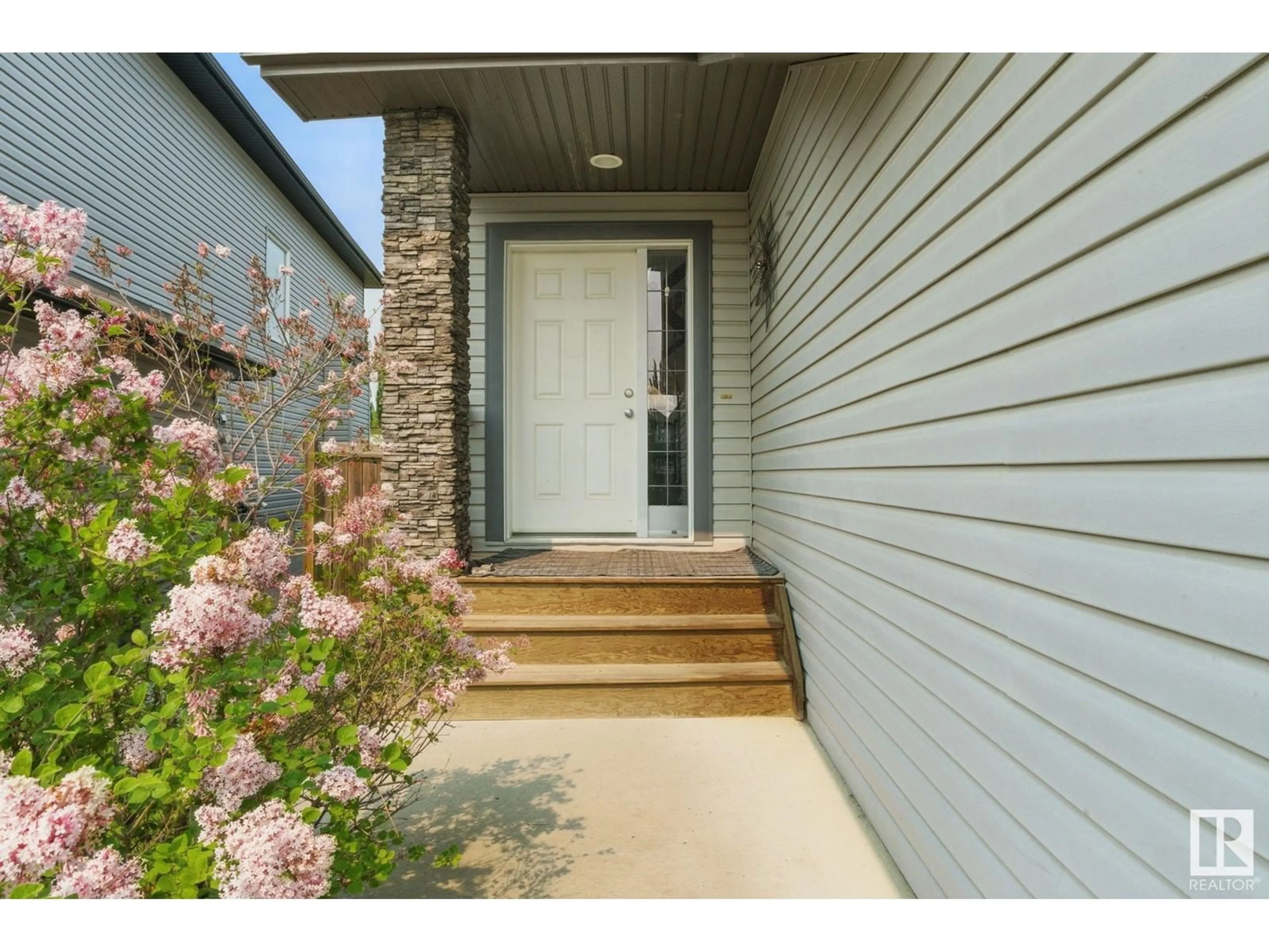 Unknown for SW - 1462 114B ST, Edmonton Alberta T6W0N3