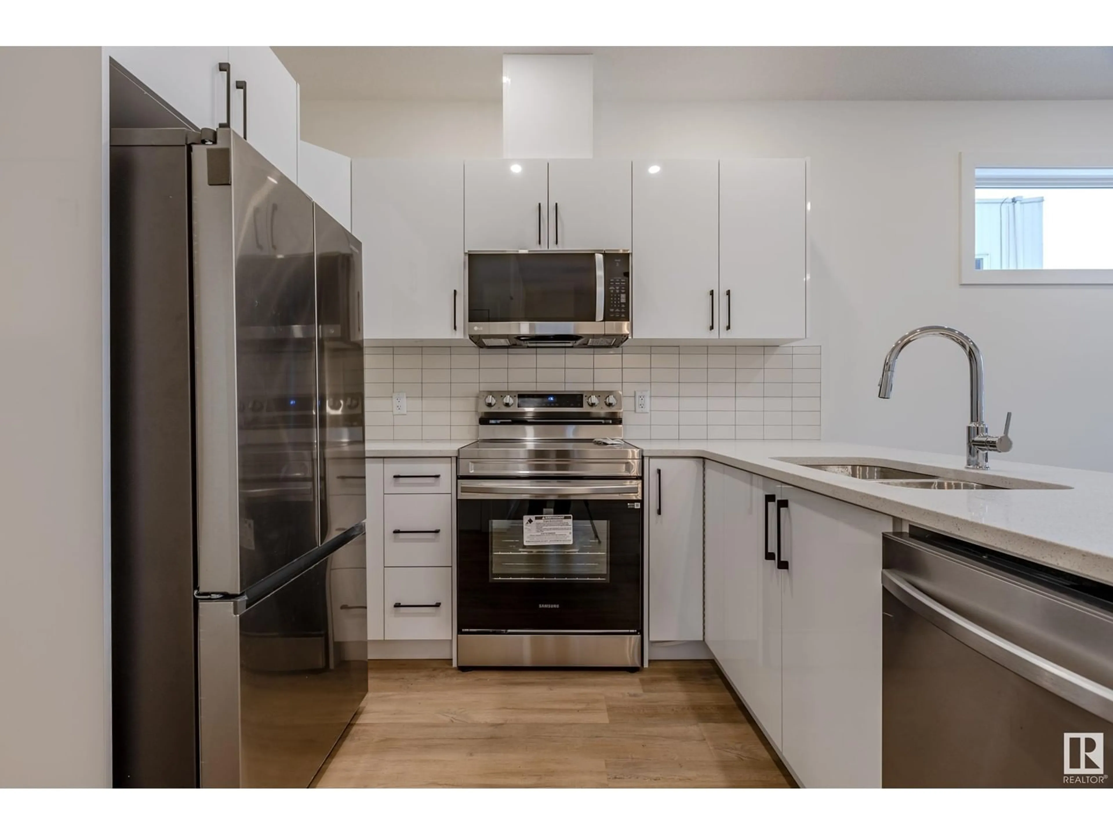 Standard kitchen, unknown for 4921 50 AV, Legal Alberta T0G1L0