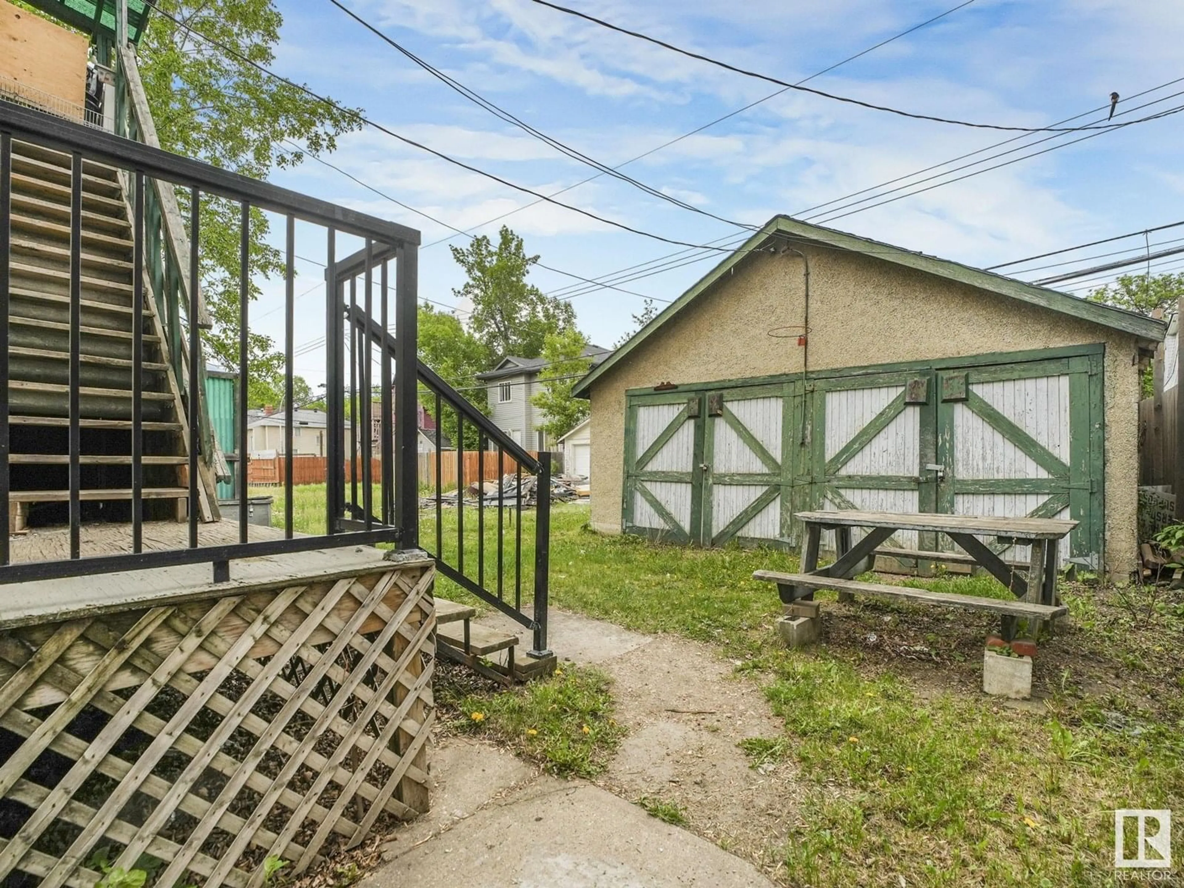 Patio, street for NW - 10713 93 ST, Edmonton Alberta T5H1Y2