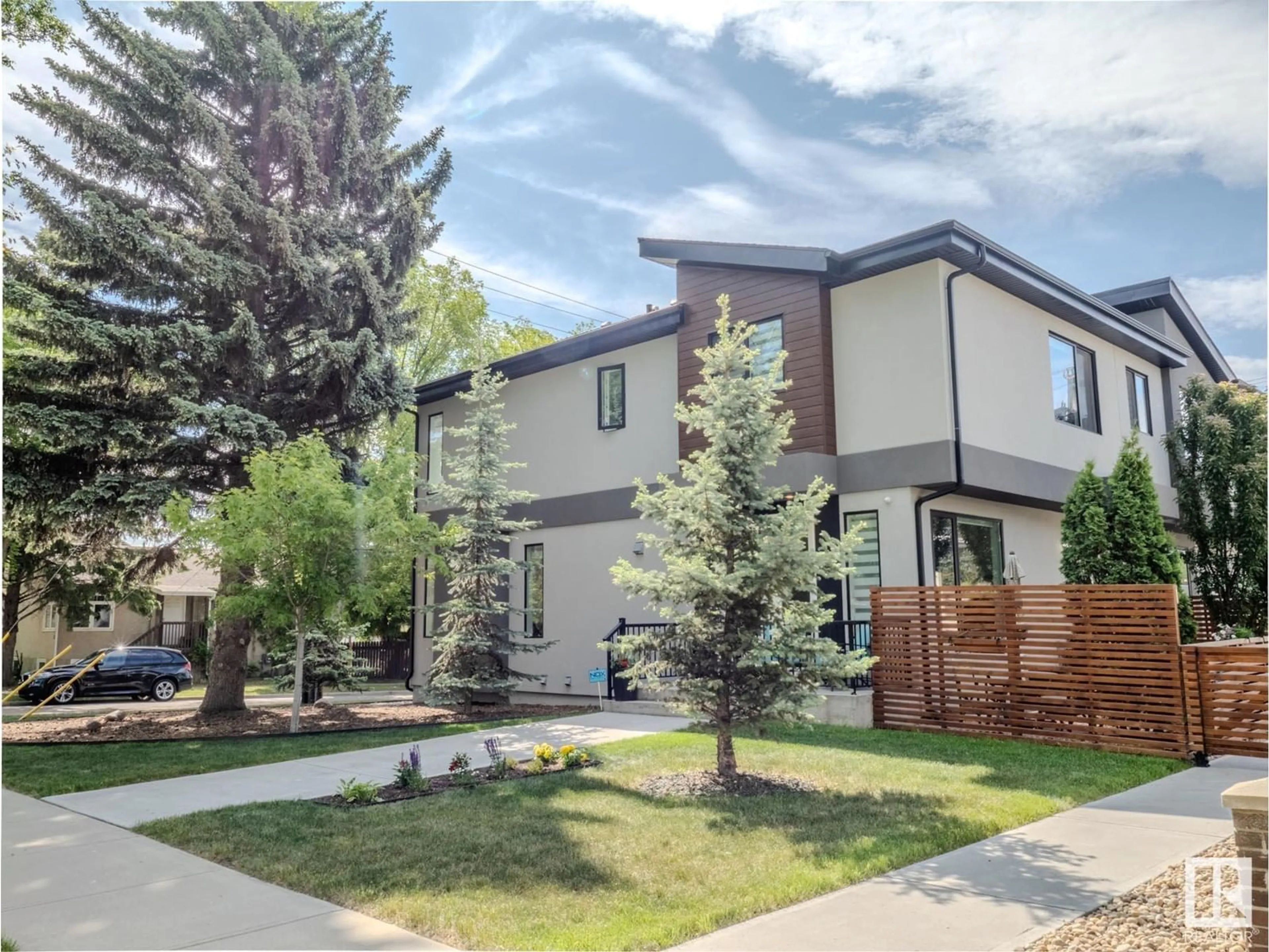 Unknown for NW - 8316 89 ST, Edmonton Alberta T6C1B5