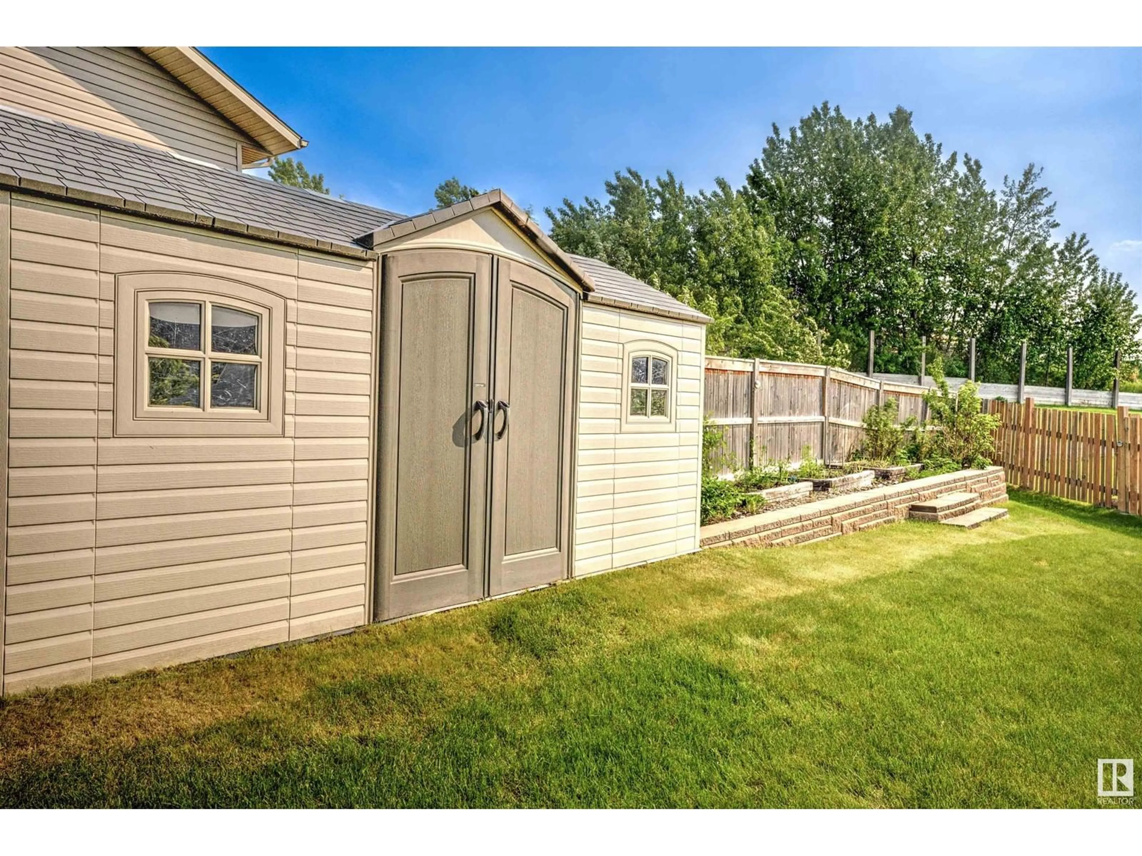 Shed for 707 ROBIN CL, Cold Lake Alberta T9M2B7