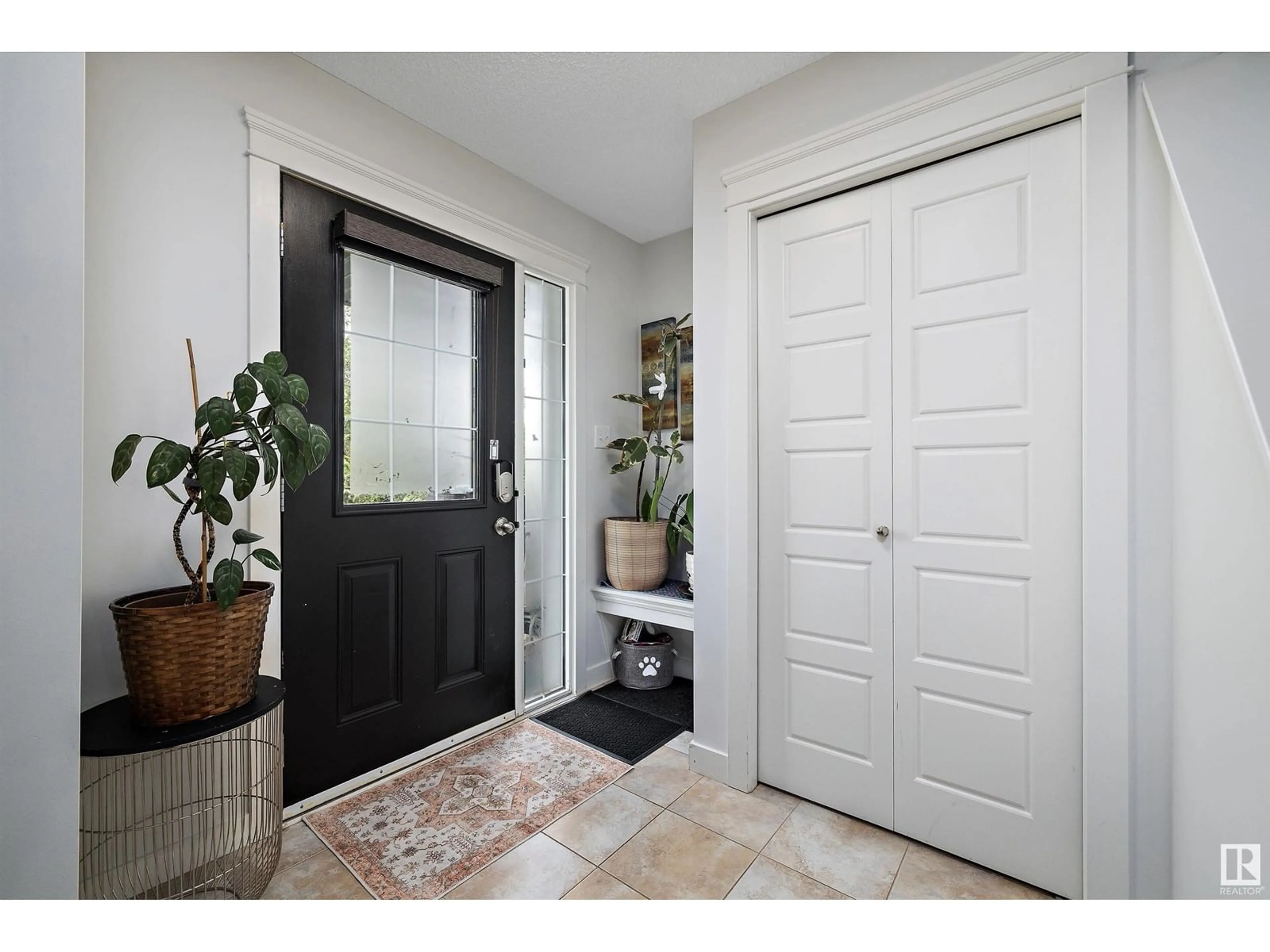Indoor entryway for 2183 TRUMPETER WY, Edmonton Alberta T5S0K2
