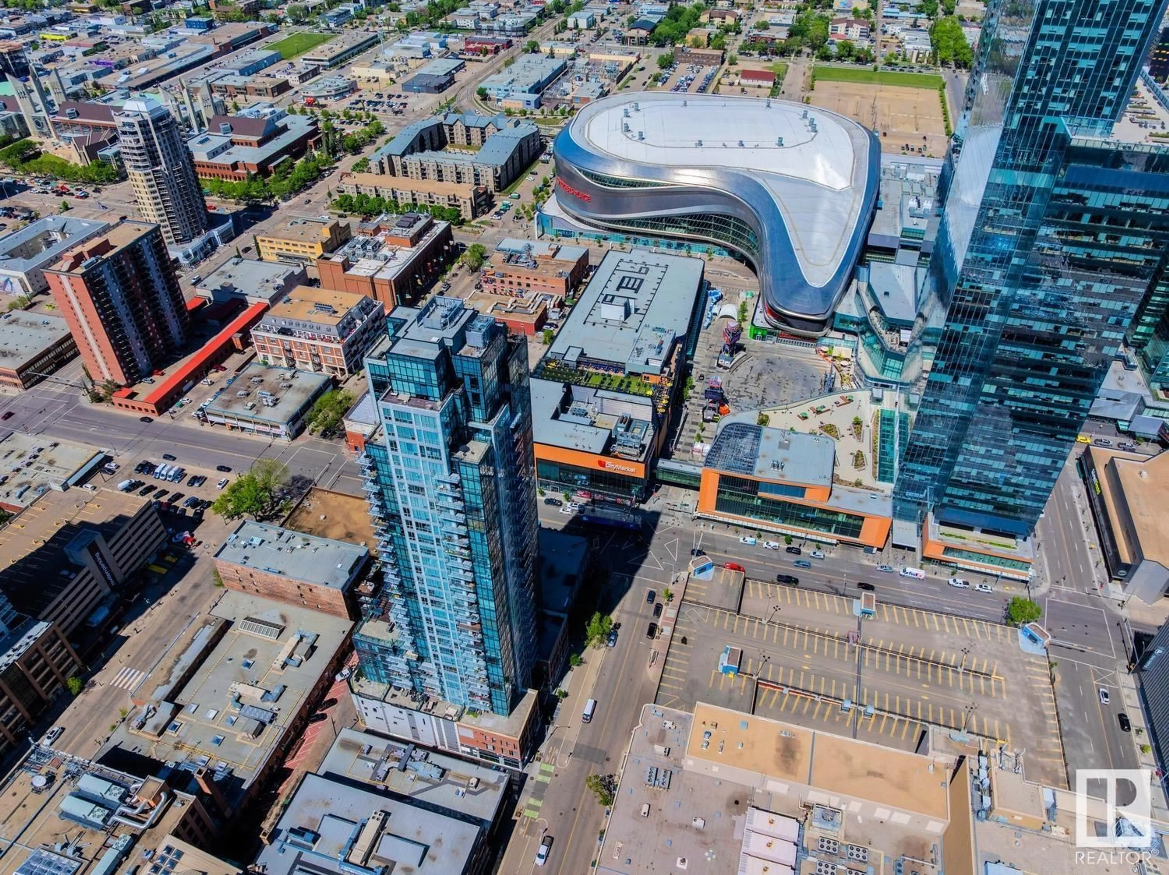 A pic from outside/outdoor area/front of a property/back of a property/a pic from drone, city buildings view from balcony for 604 - 10238 103 ST, Edmonton Alberta T5J0G6