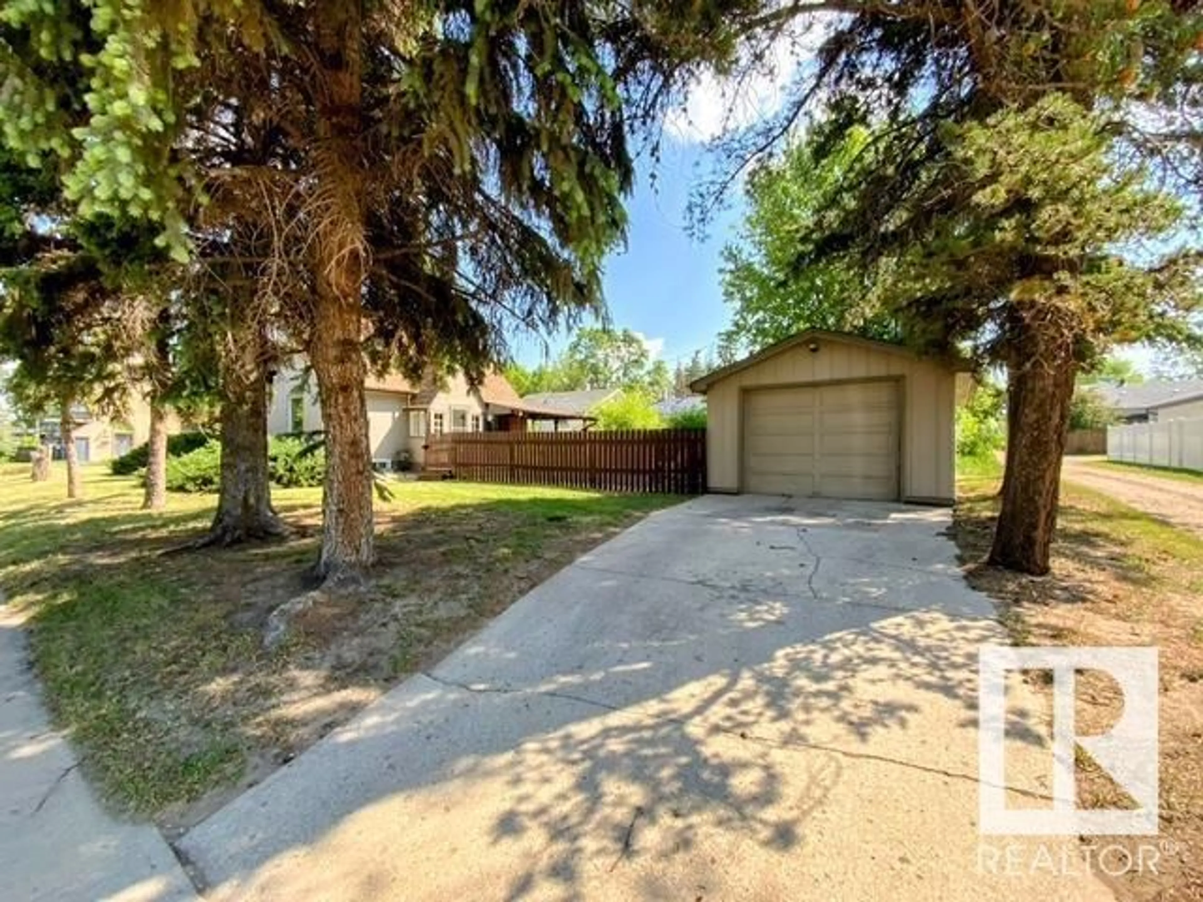 Unknown for 5209 47 AV, Wetaskiwin Alberta T9A0K5