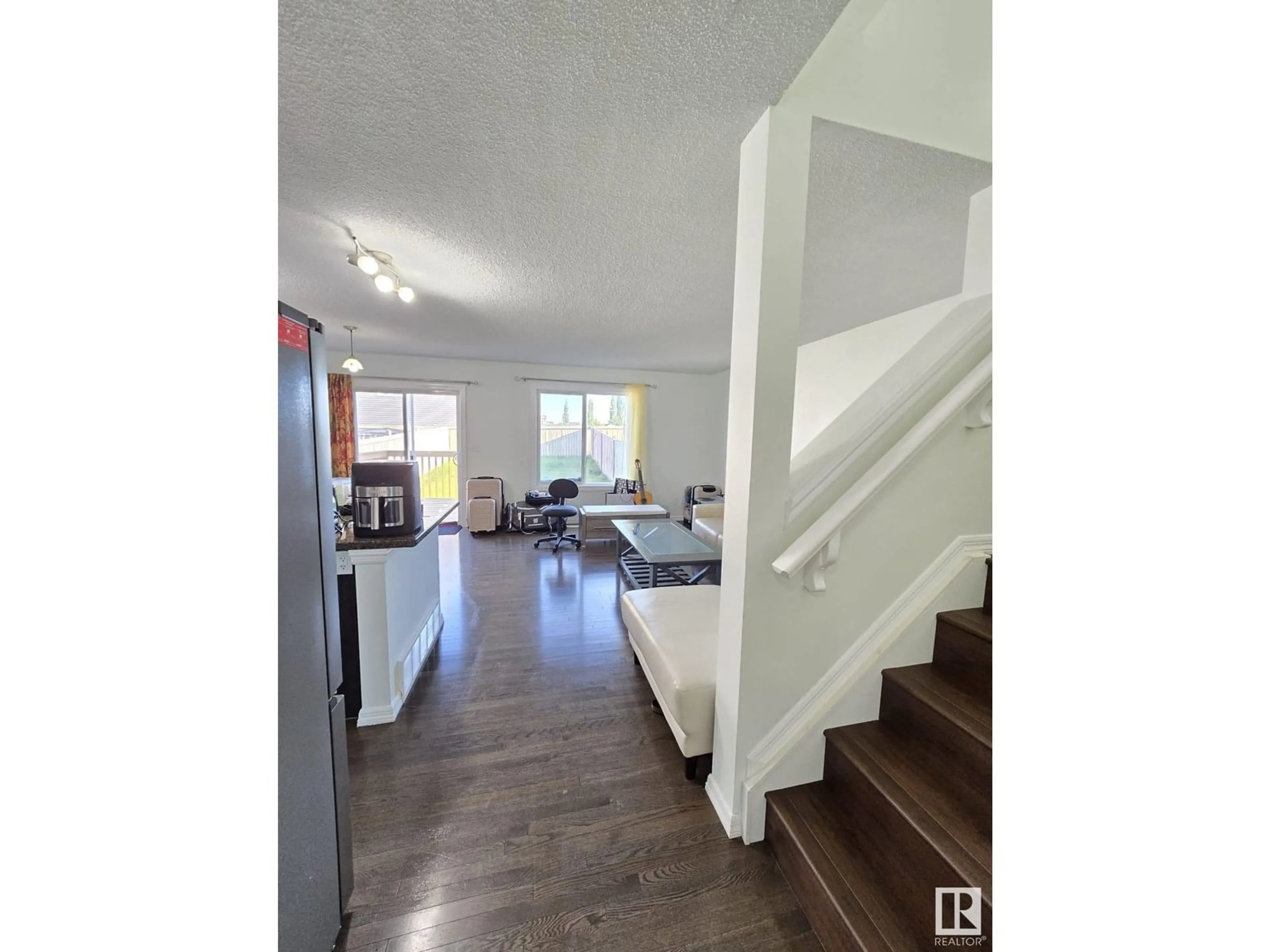 Unknown for 2813 18A AV, Edmonton Alberta T6T0N8