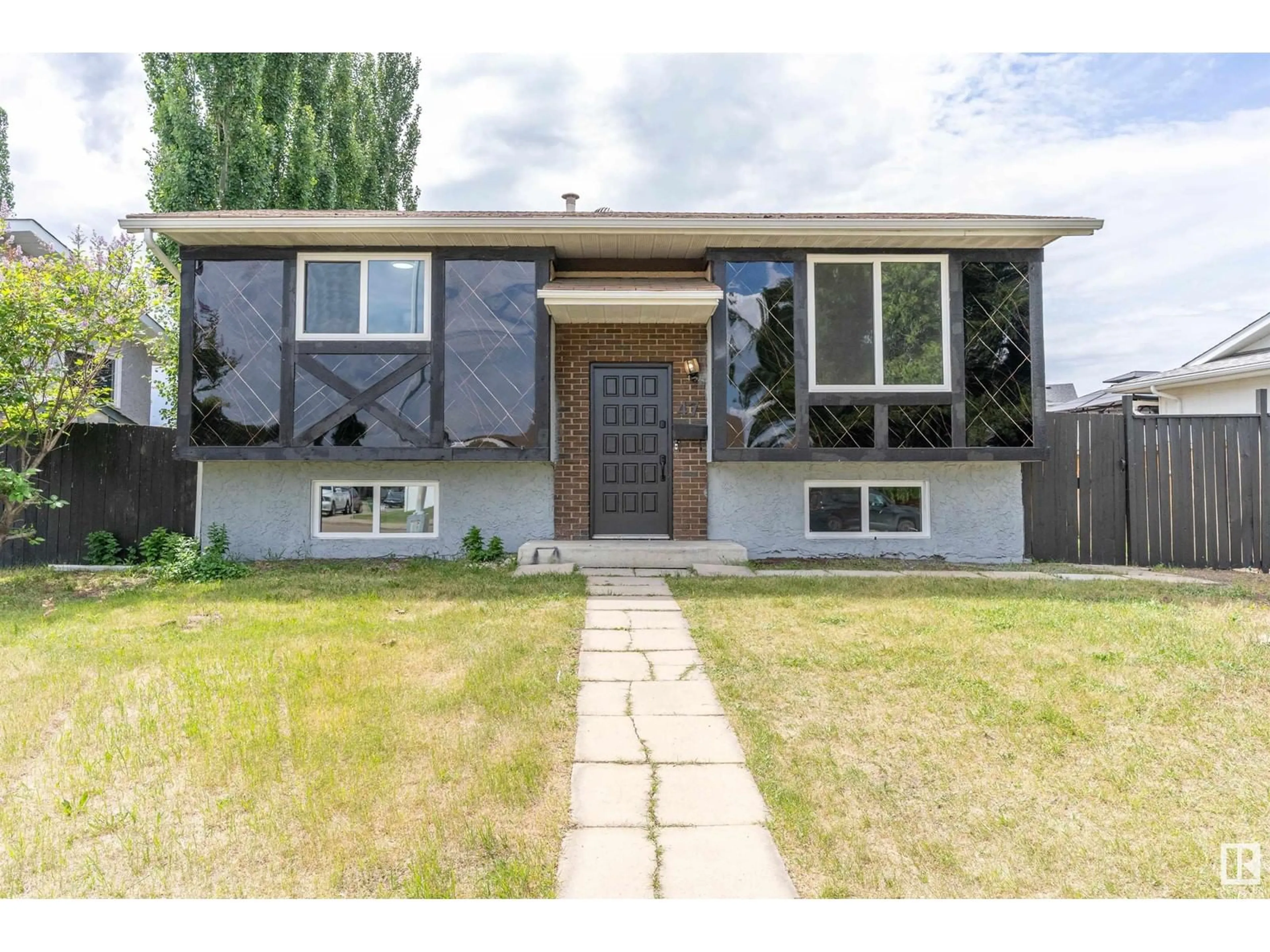 Unknown for 47 CLAREVIEW RD, Edmonton Alberta T5A3X2