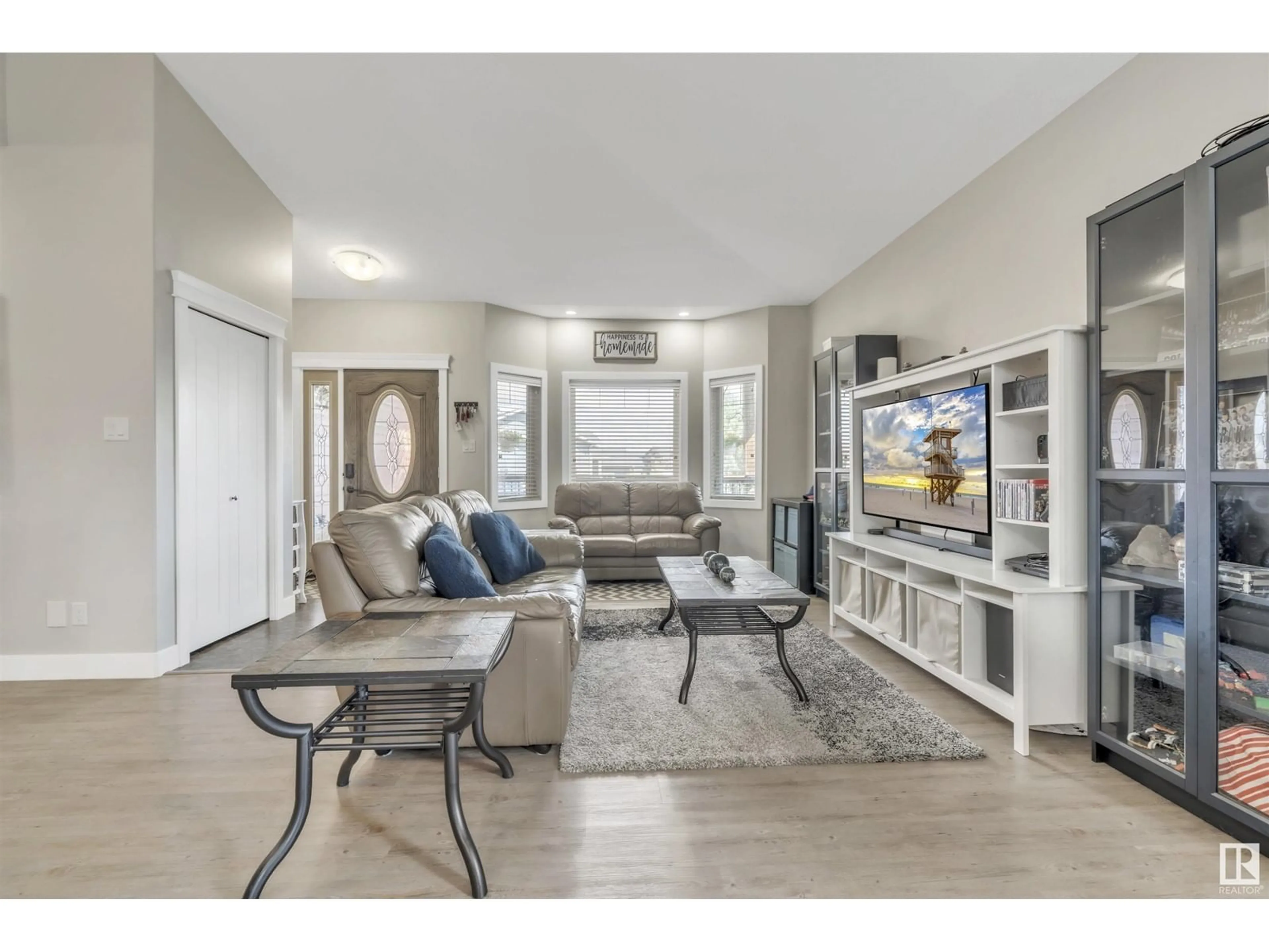 Living room with furniture, unknown for 5804 MEADOW WY, Cold Lake Alberta T9M0E7
