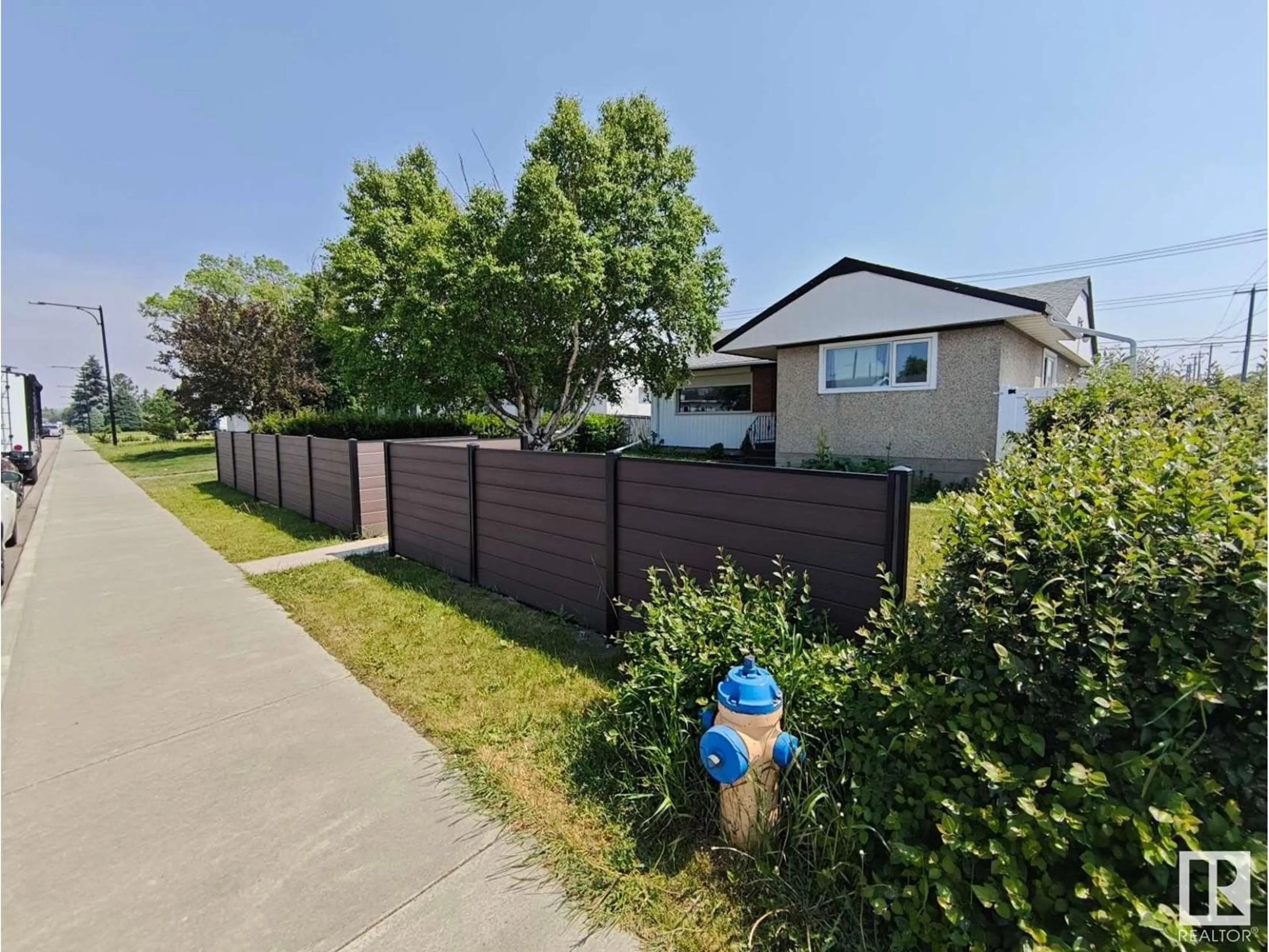 A pic from outside/outdoor area/front of a property/back of a property/a pic from drone, street for 8023 70 AV, Edmonton Alberta T6C0A6