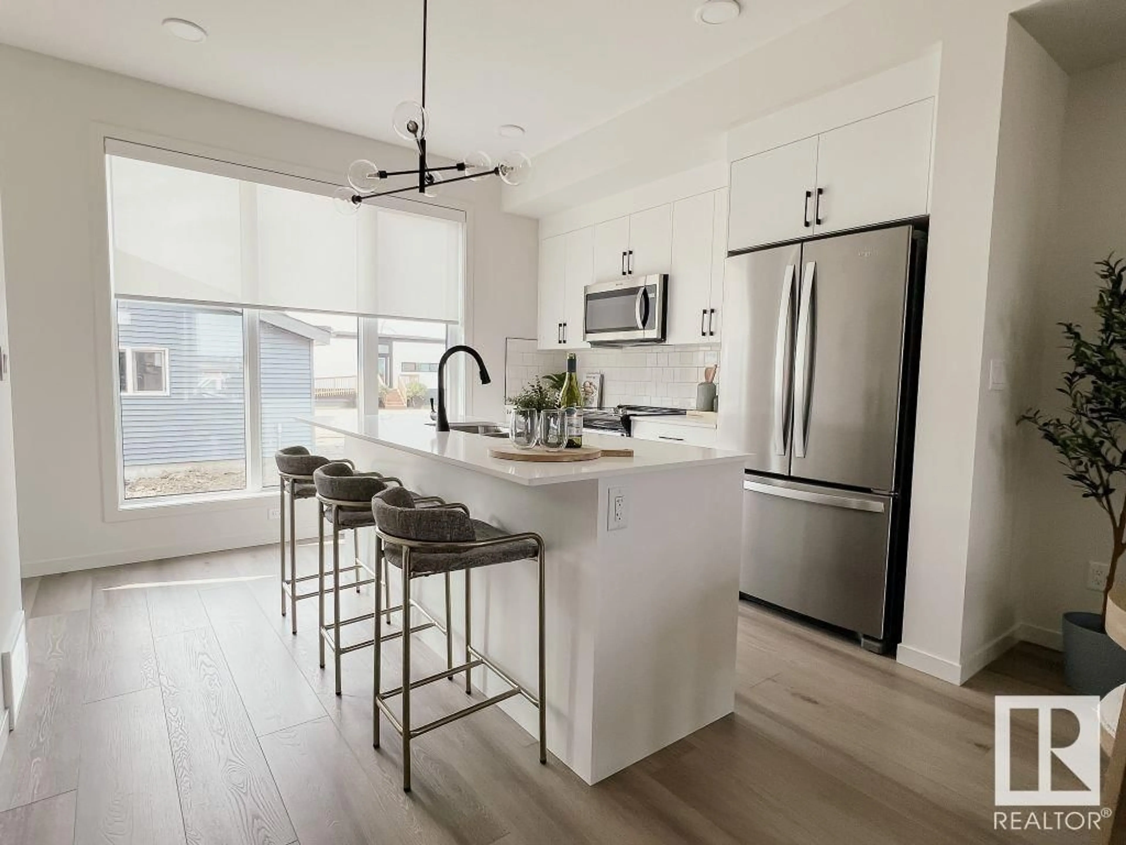 Open concept kitchen, unknown for SW - 7460 KLAPSTEIN CR, Edmonton Alberta T6W5N5