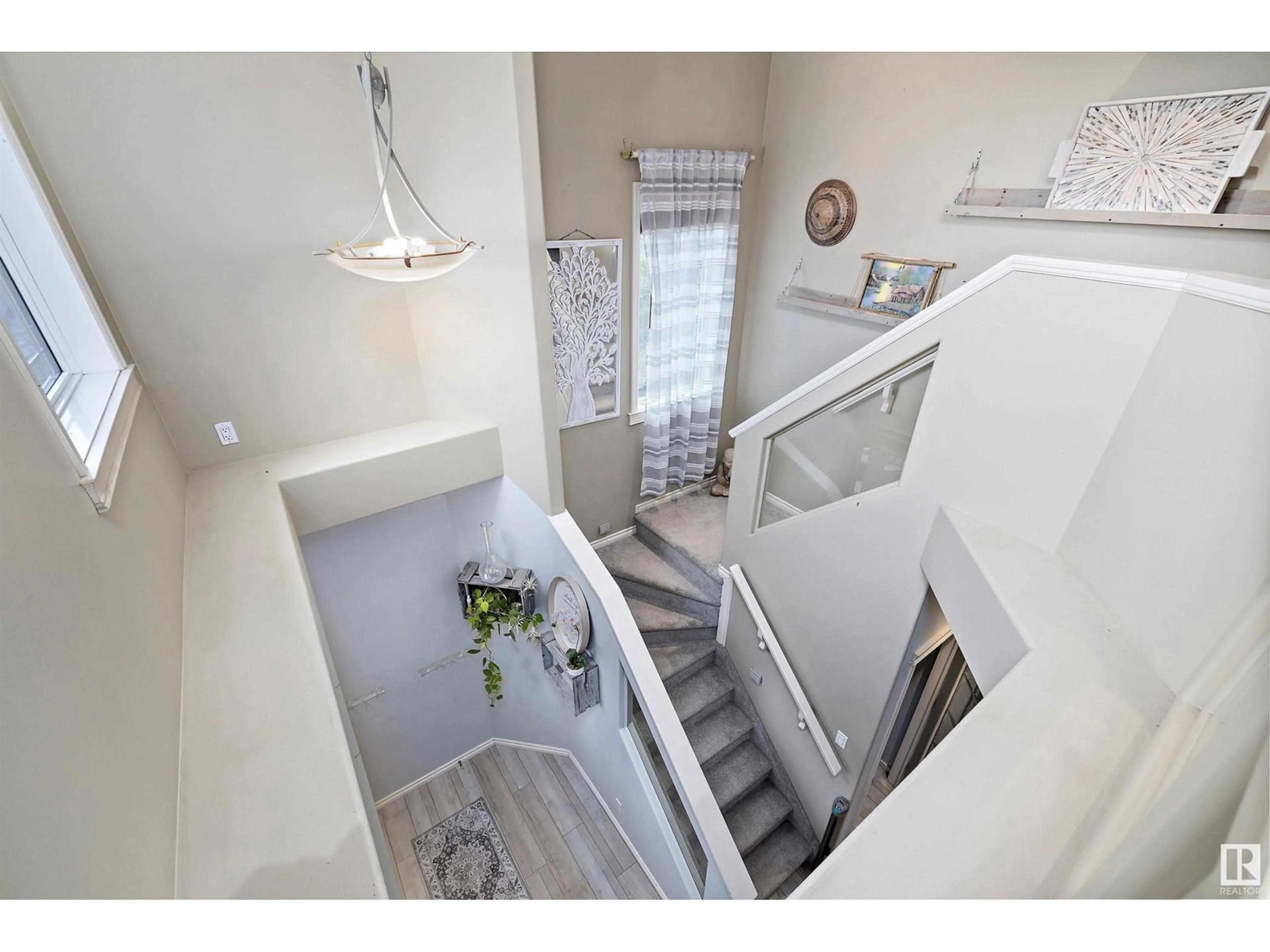 Stairs for 14915 16 ST, Edmonton Alberta T5Y3J1