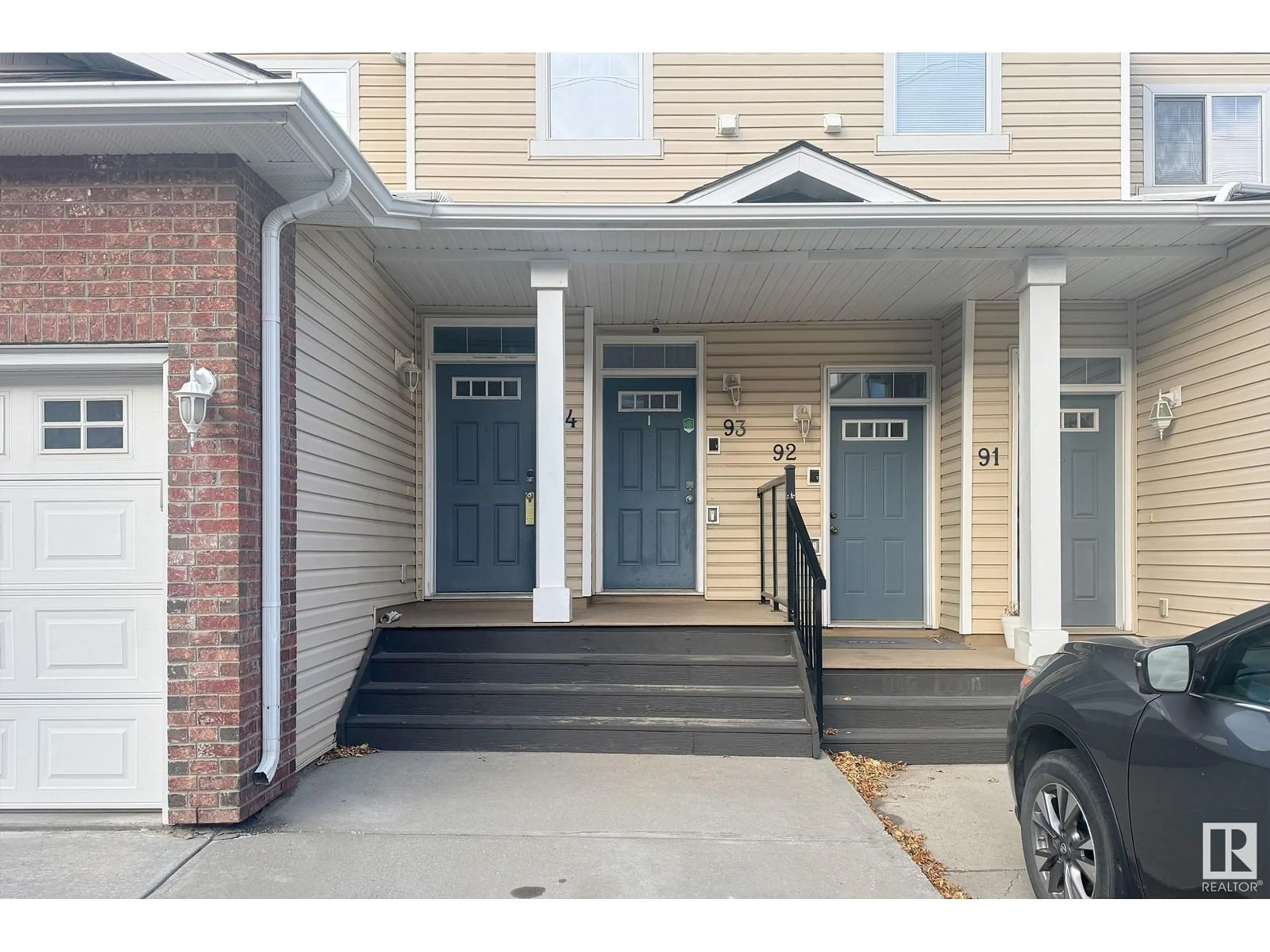 Indoor entryway for 93 - 3010 33 AV, Edmonton Alberta T6T0C3
