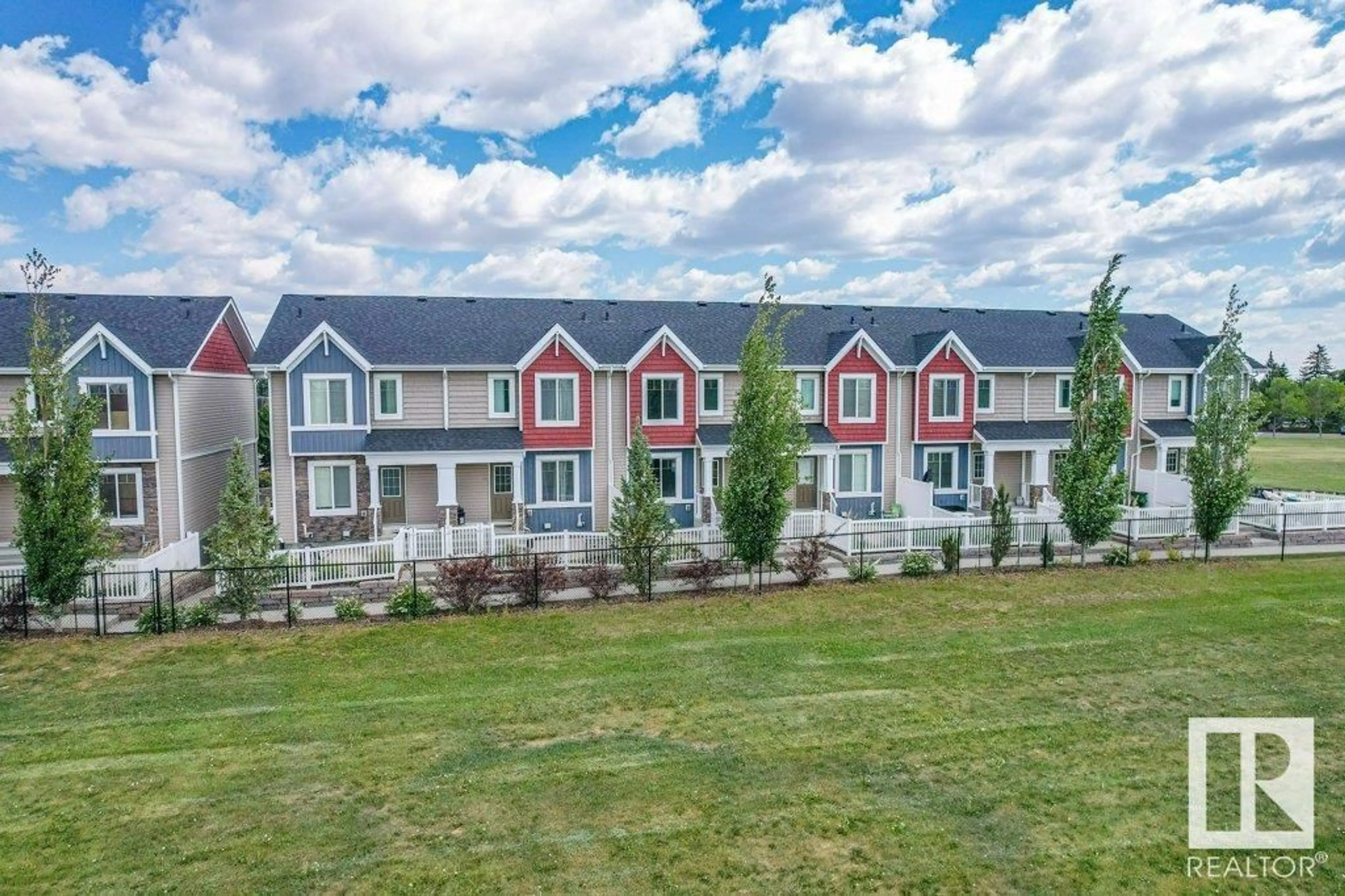 A pic from outside/outdoor area/front of a property/back of a property/a pic from drone, unknown for #15 - 1508 105 ST, Edmonton Alberta T6J5R8