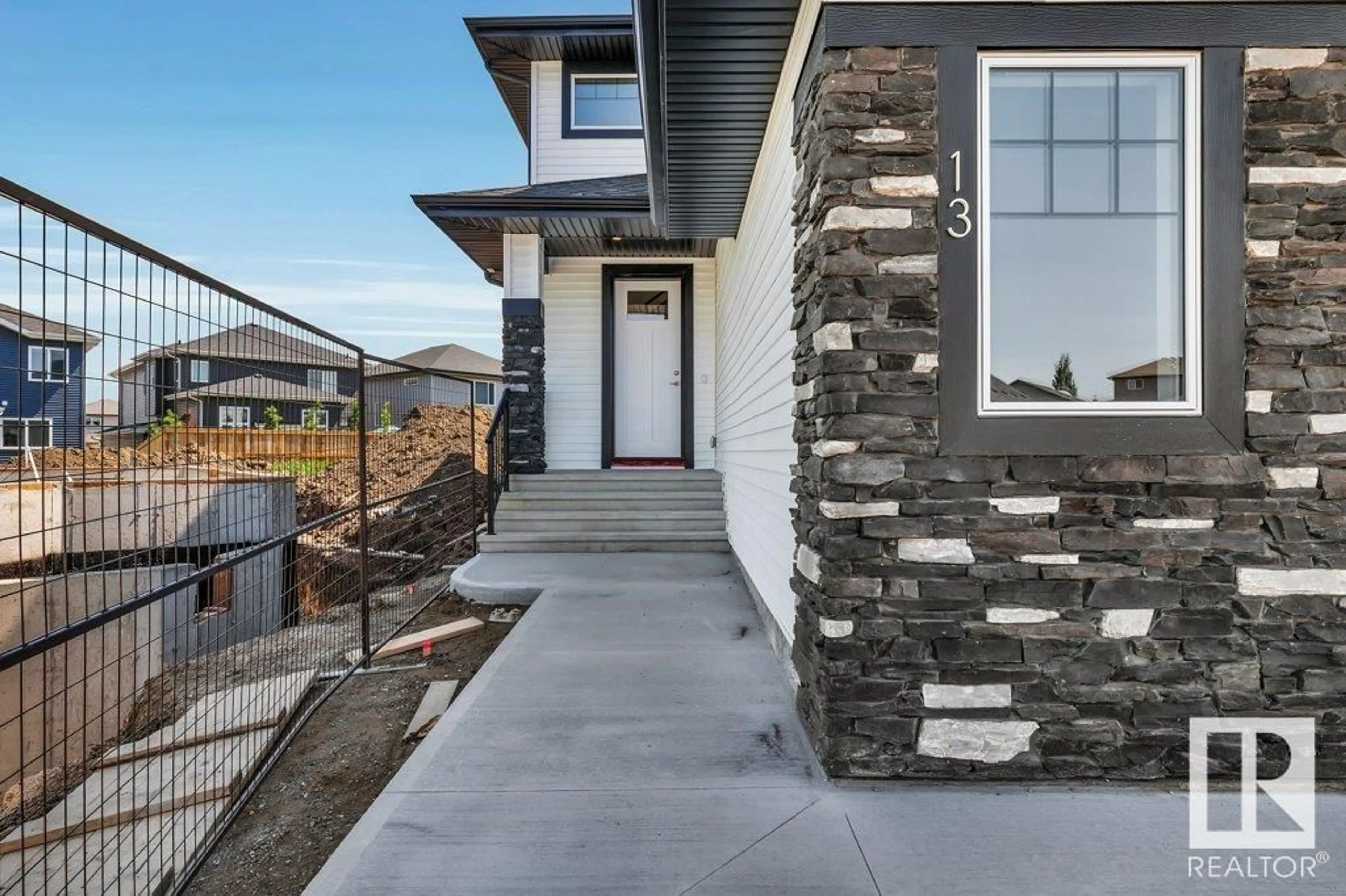 Home with brick exterior material, unknown for 13 HILLWOOD TC, Spruce Grove Alberta T7X0X4
