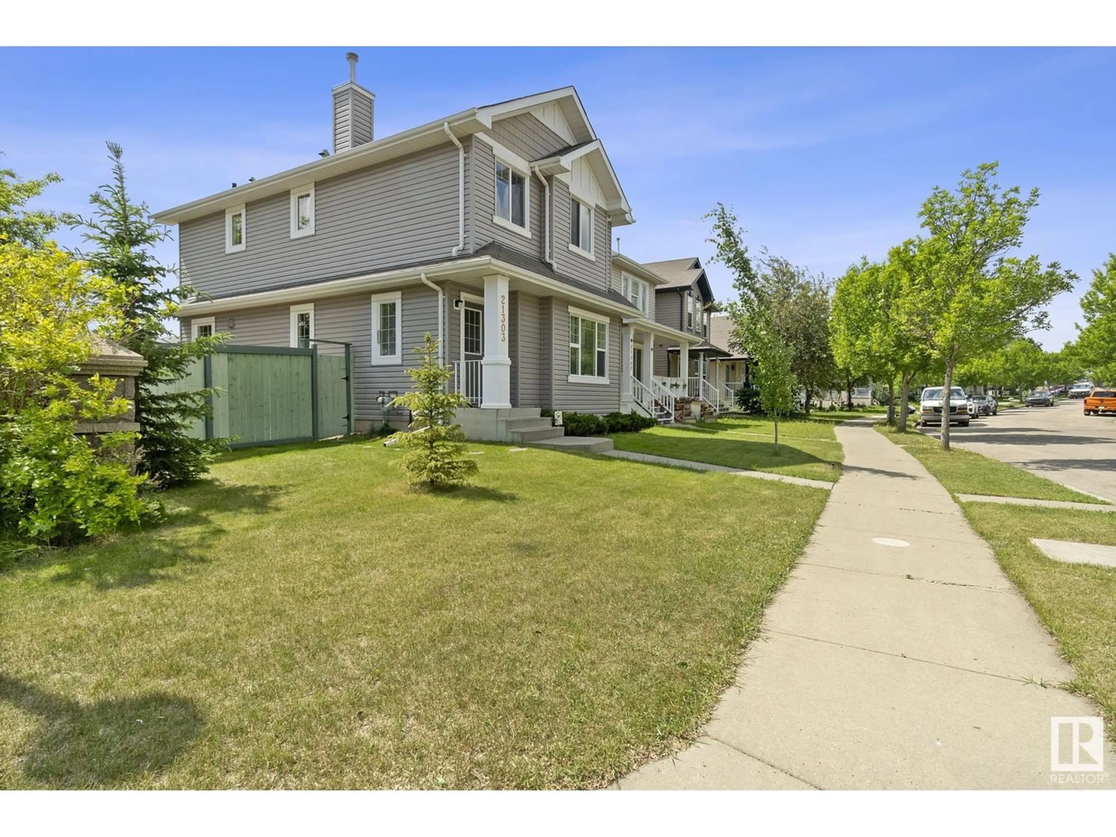A pic from outside/outdoor area/front of a property/back of a property/a pic from drone, street for 21303 91 AV, Edmonton Alberta T5T6Y9