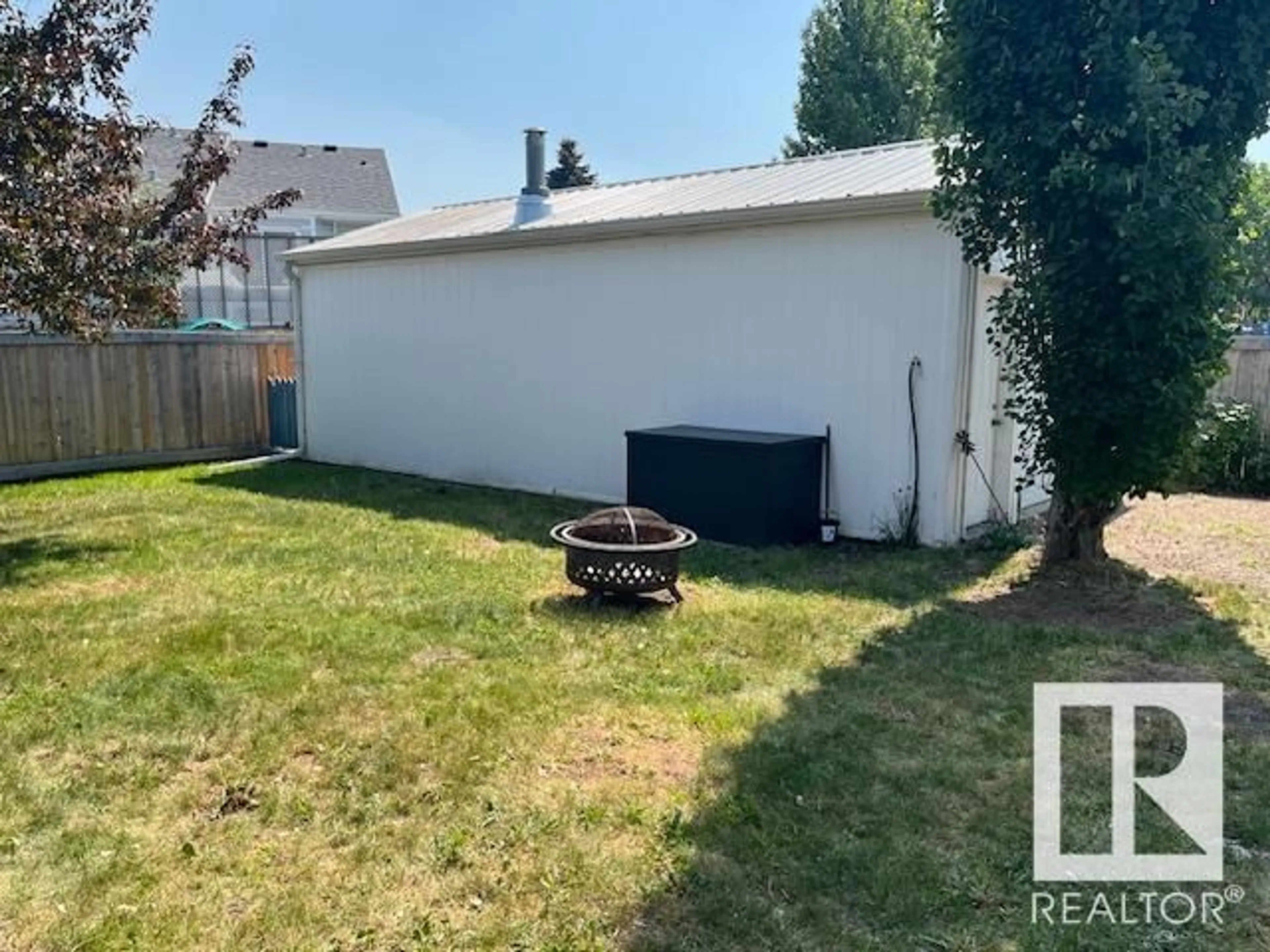 Shed for 44 WESTVIEW DR, Calmar Alberta T0C0V0