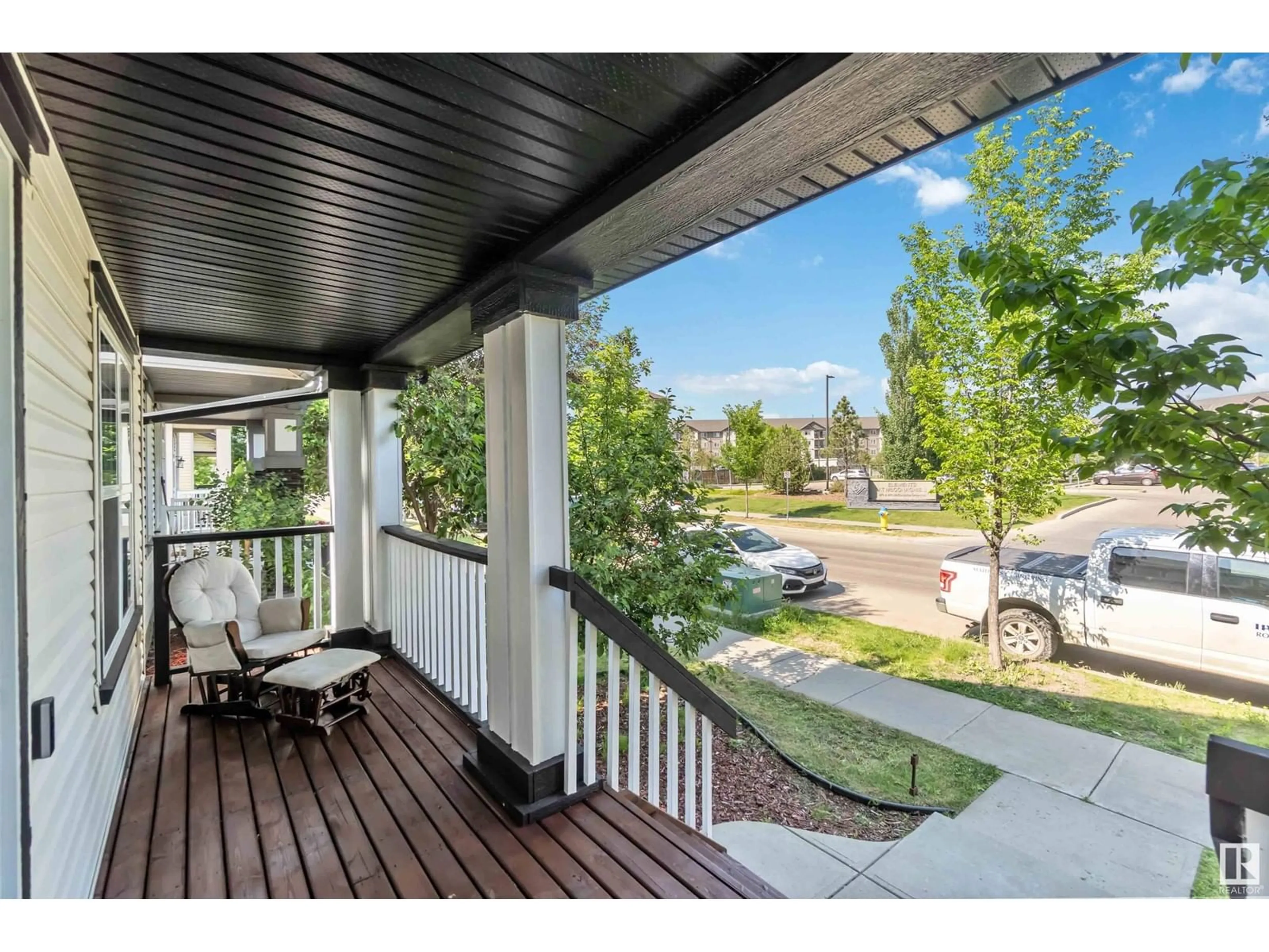 Patio, unknown for 295 MCCONACHIE DR, Edmonton Alberta T5Y0M9