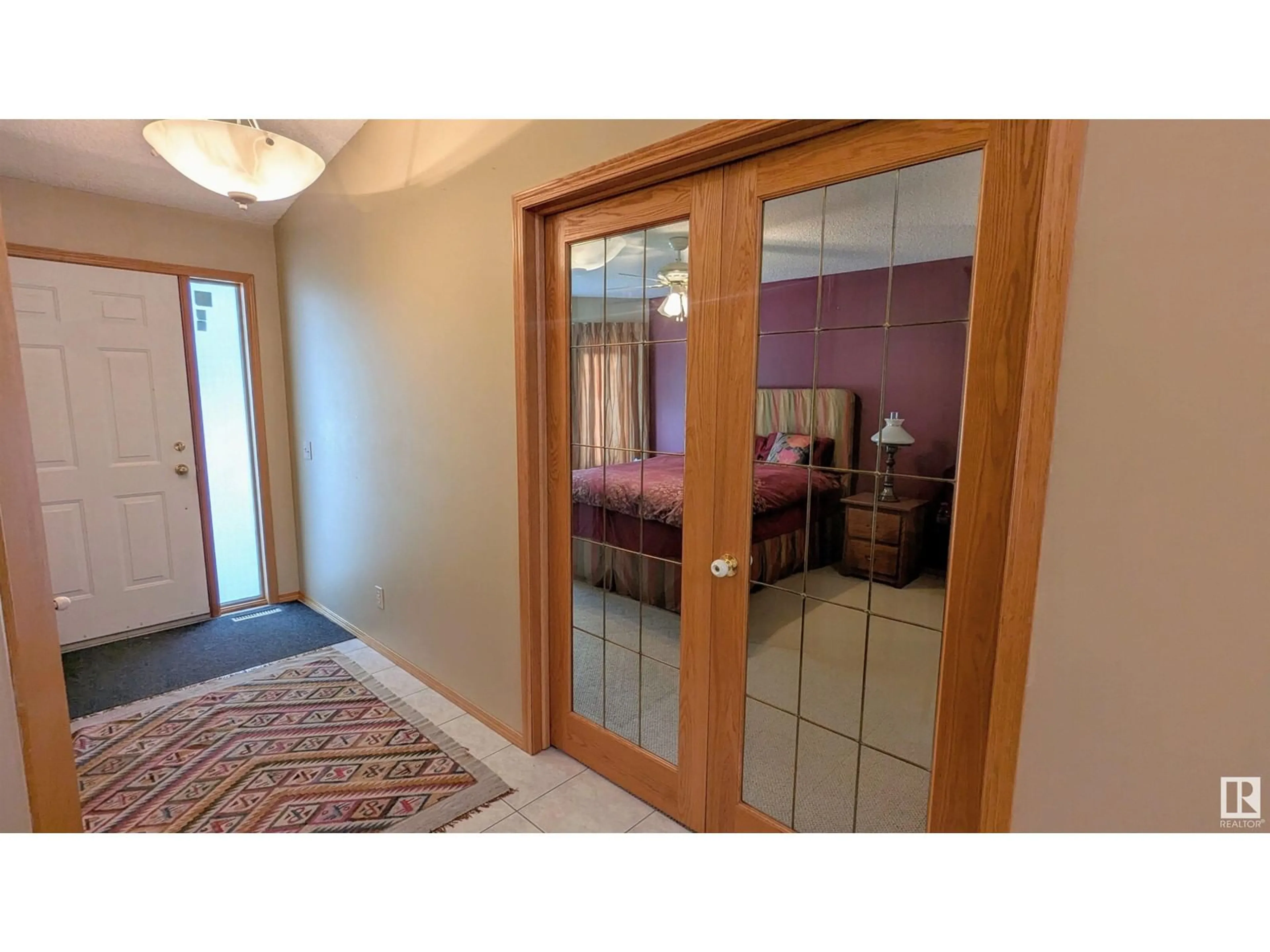 Indoor entryway for 8 - 28 DECHENE RD, Edmonton Alberta T9M2S5