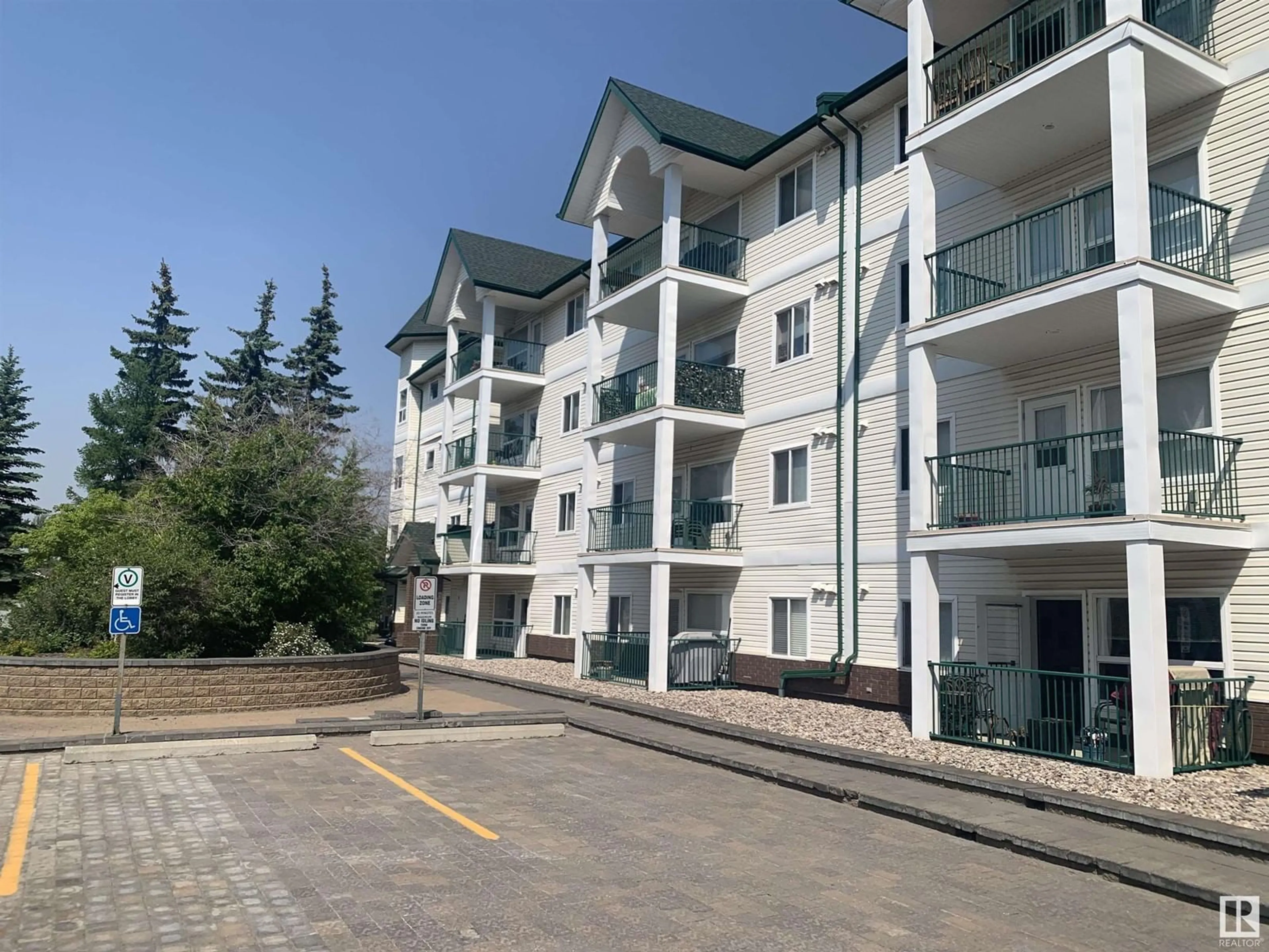 Patio, unknown for #104 - 13625 34 ST, Edmonton Alberta T5A0E3