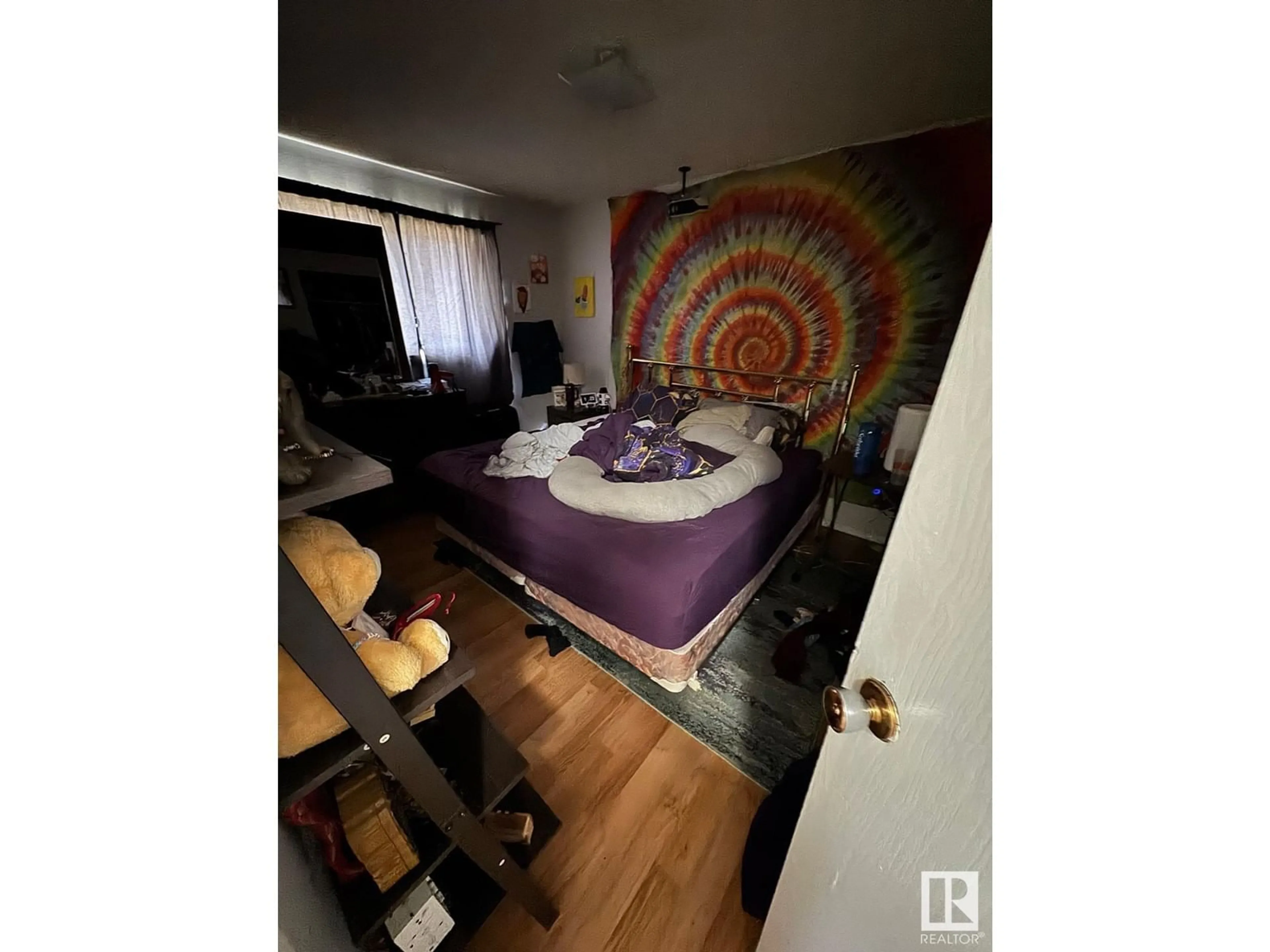 A pic of a room for 1504 62 ST, Edmonton Alberta T6L1S8