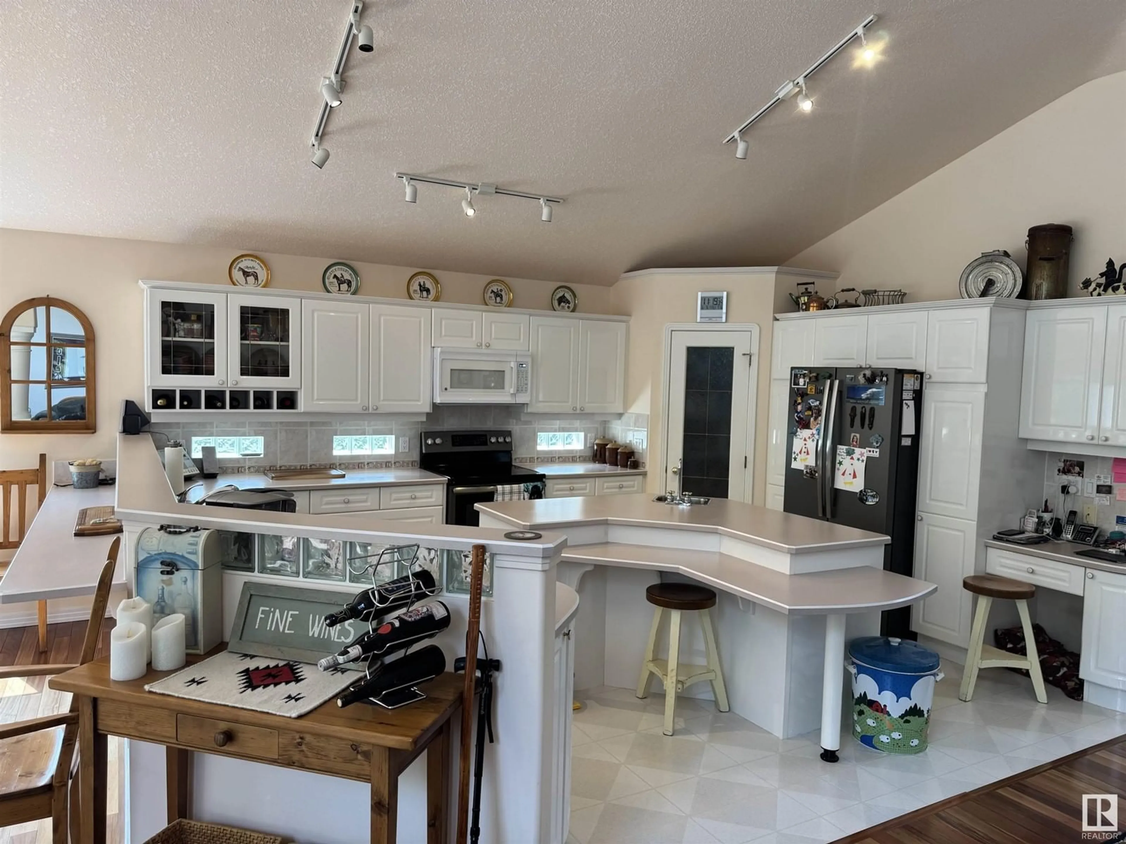 Open concept kitchen, ceramic/tile floor for 21366 TWP ROAD 530, Rural Strathcona County Alberta T8G2G1