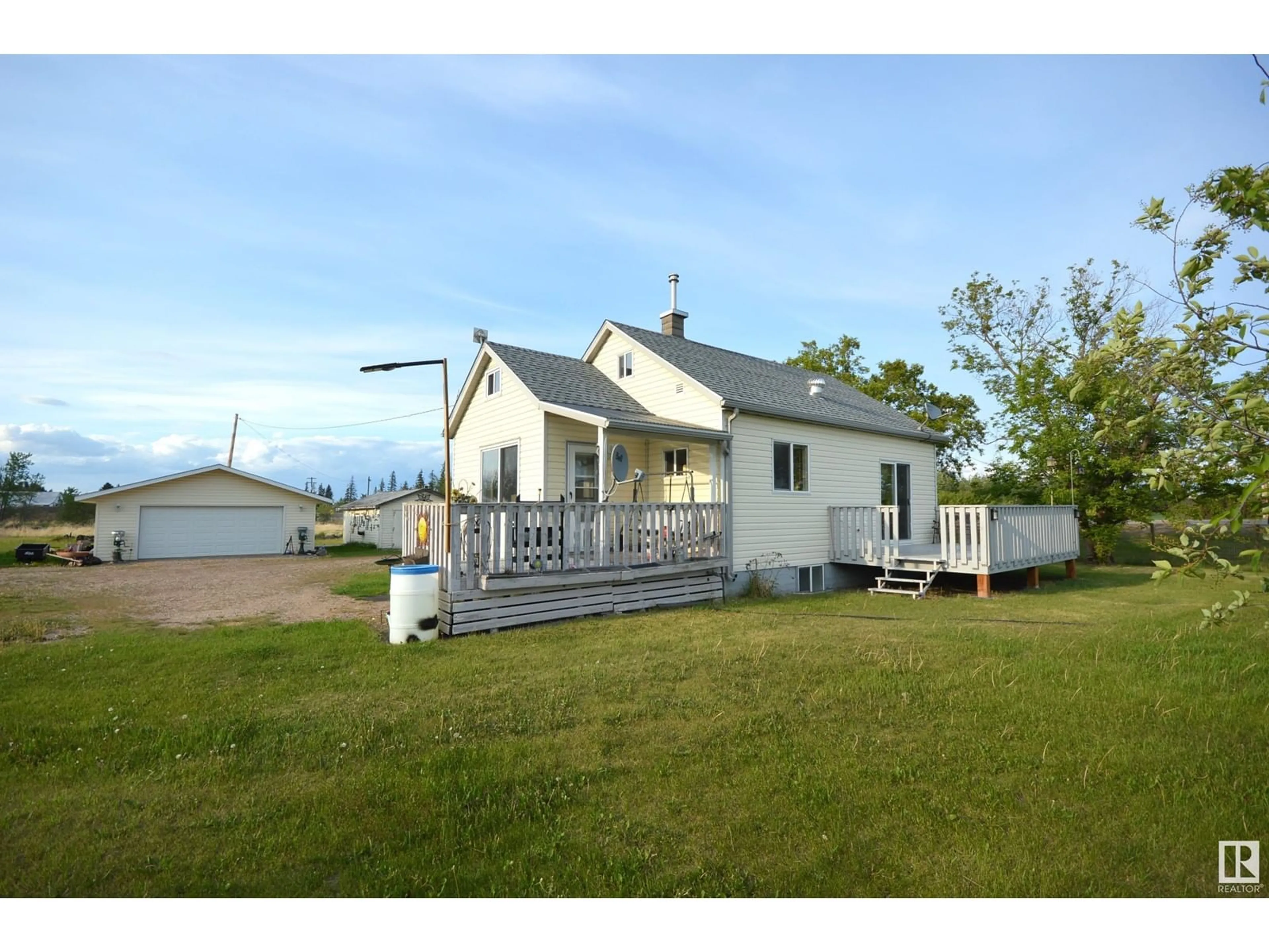 A pic from outside/outdoor area/front of a property/back of a property/a pic from drone, unknown for 61014 HWY 882, Rural Bonnyville M.D. Alberta T0A1P0