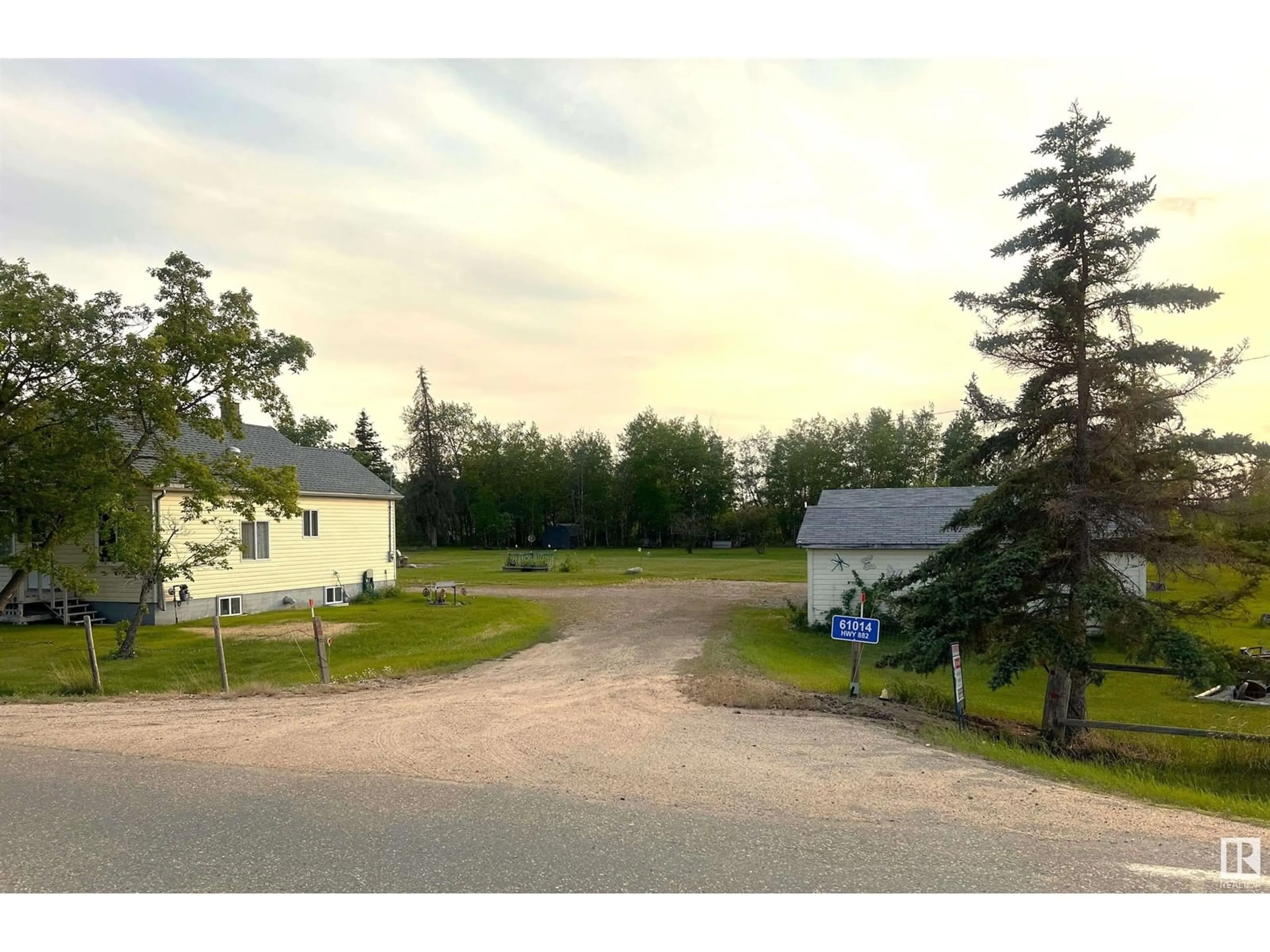 A pic from outside/outdoor area/front of a property/back of a property/a pic from drone, street for 61014 HWY 882, Rural Bonnyville M.D. Alberta T0A1P0