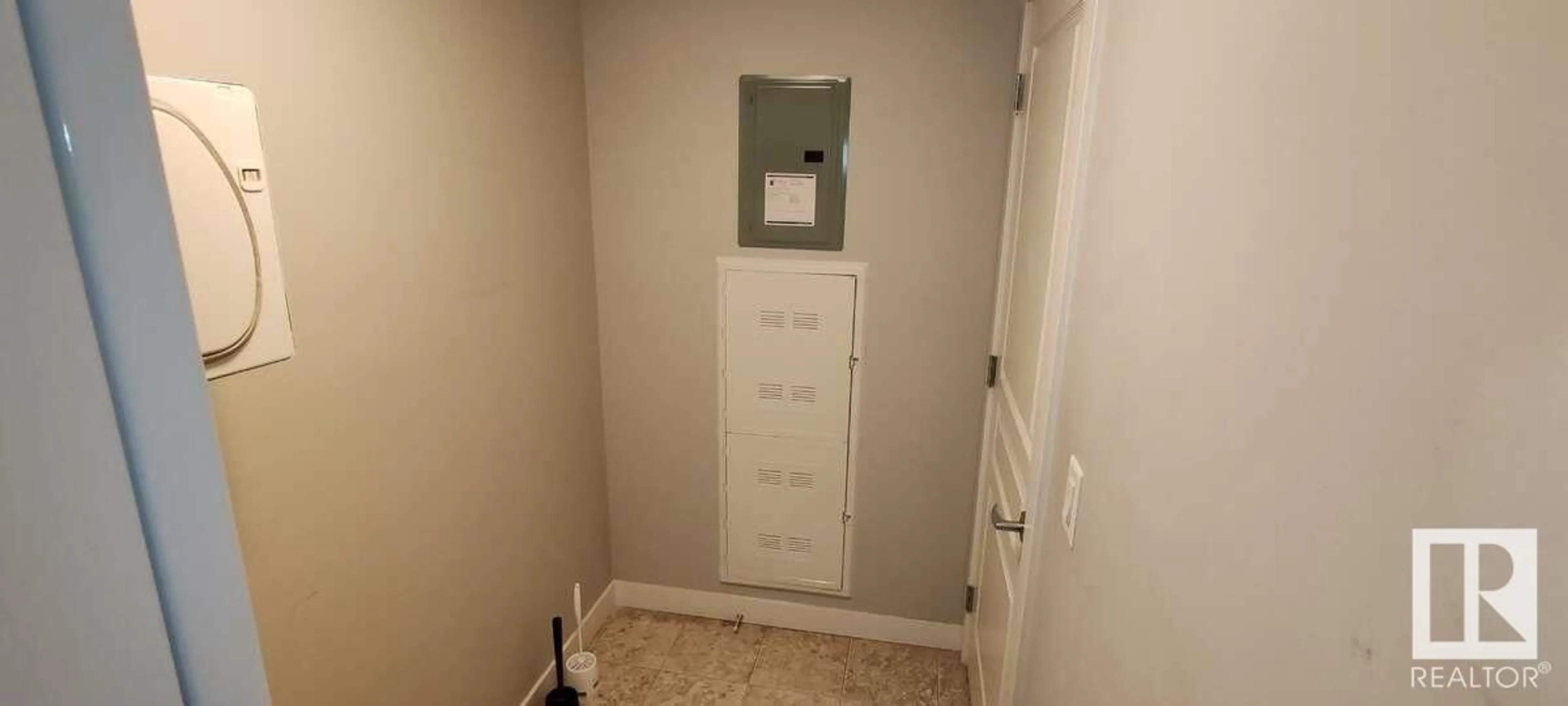 A pic of a room for #302 - 3670 139 AV, Edmonton Alberta T5Y3N5