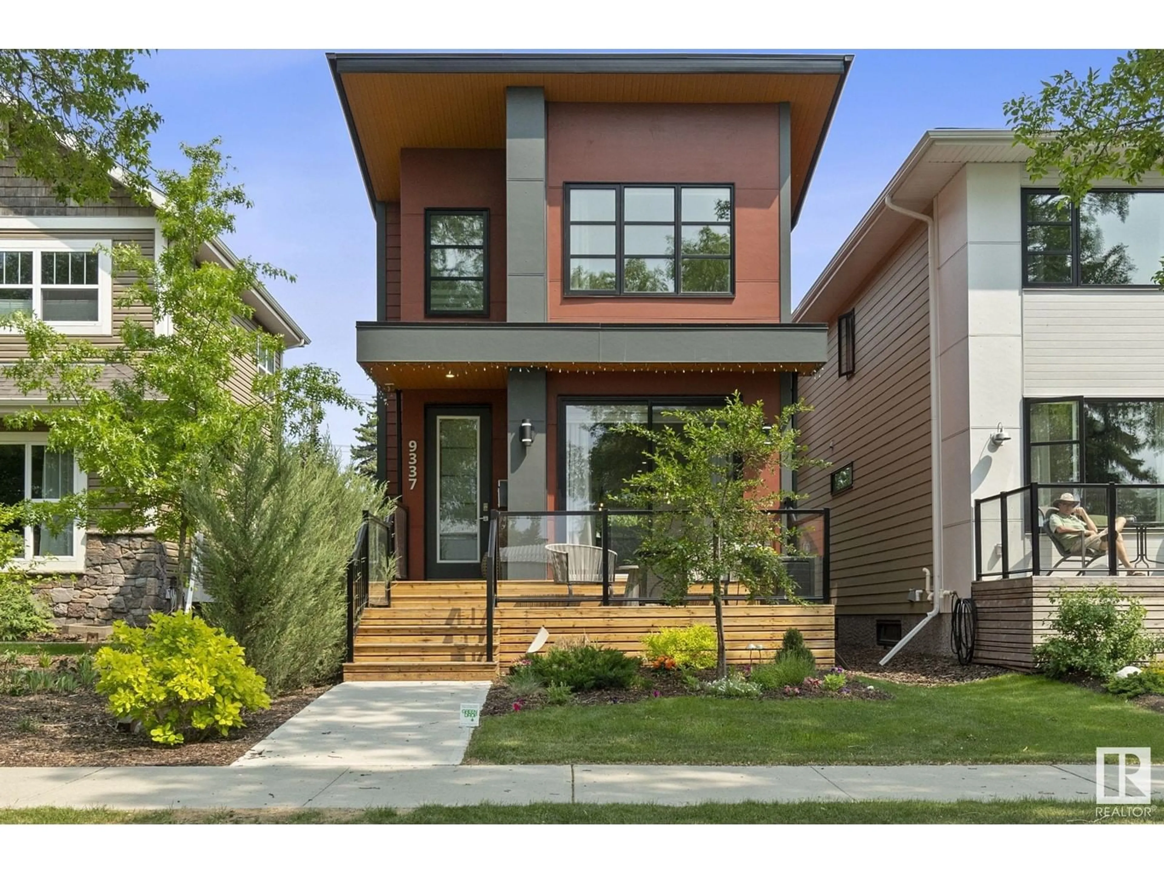 Home with brick exterior material, street for 9337 87 ST, Edmonton Alberta T6C3H8