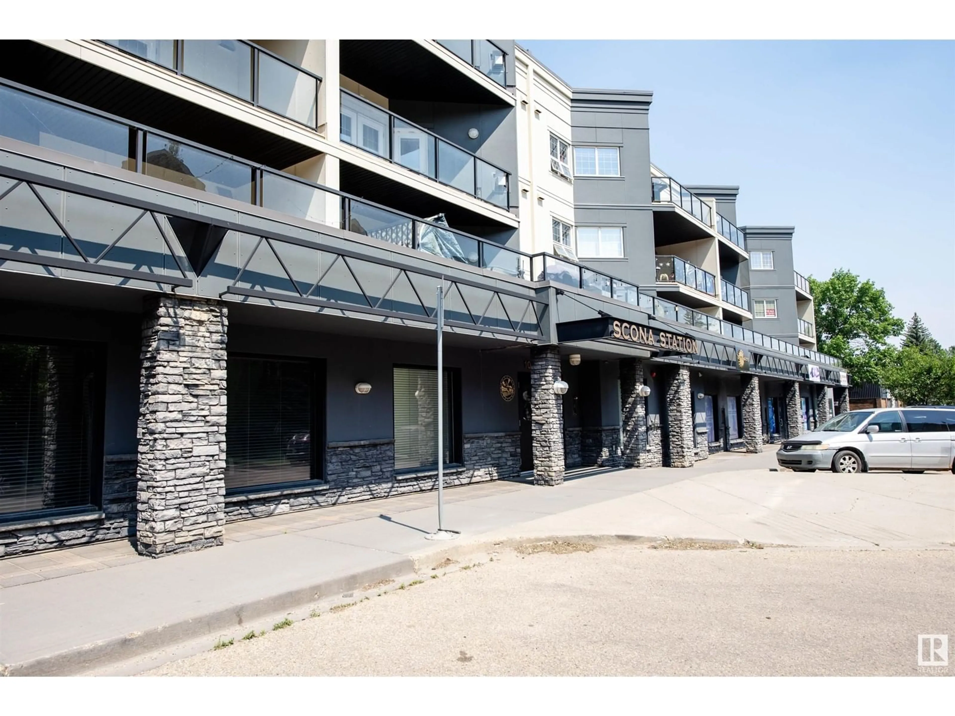 Patio, building for #309 - 10116 80 AV, Edmonton Alberta T6E6V7